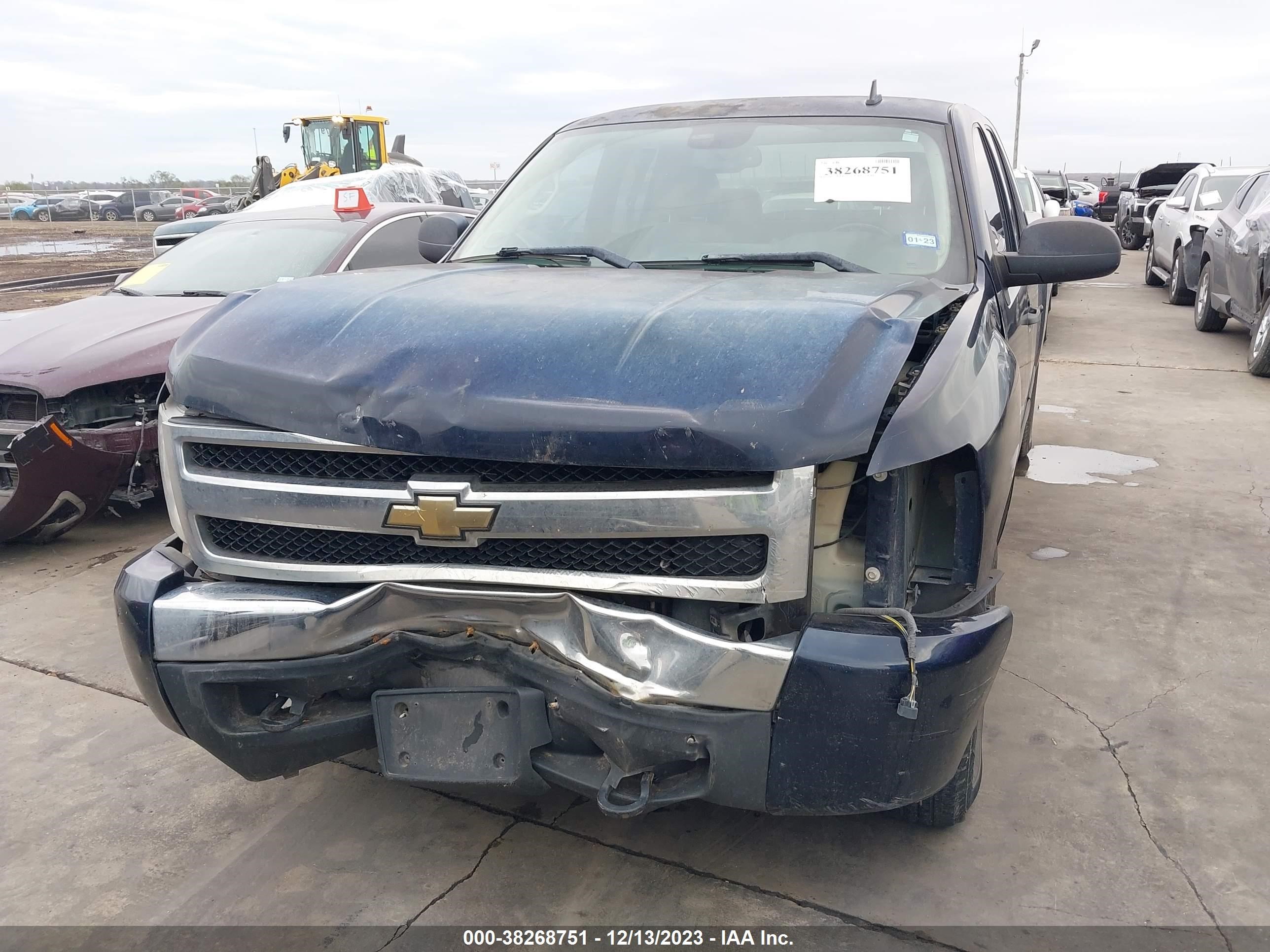 Photo 5 VIN: 1GCEC19C18Z298968 - CHEVROLET SILVERADO 