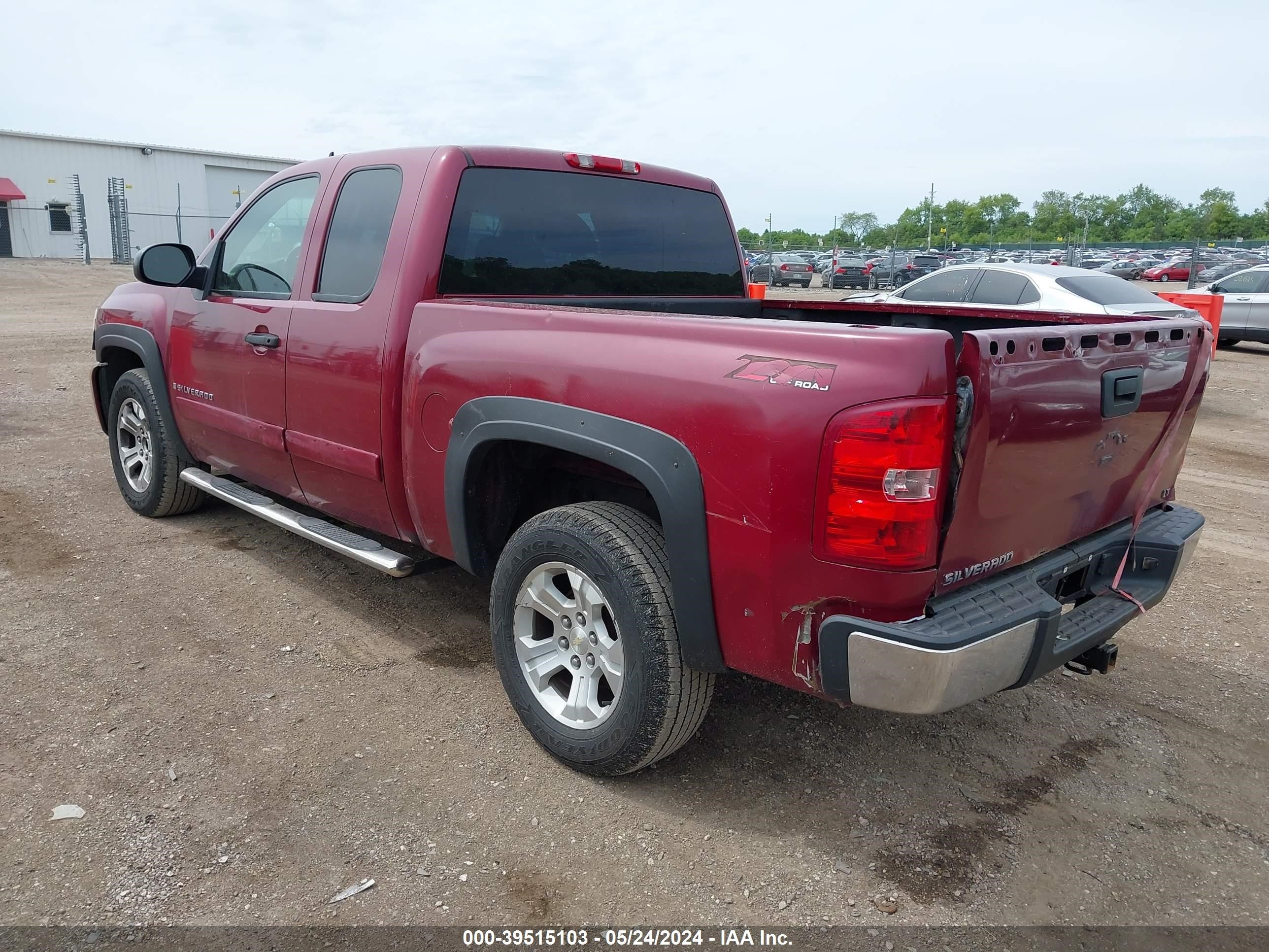 Photo 2 VIN: 1GCEC19C27Z599327 - CHEVROLET SILVERADO 