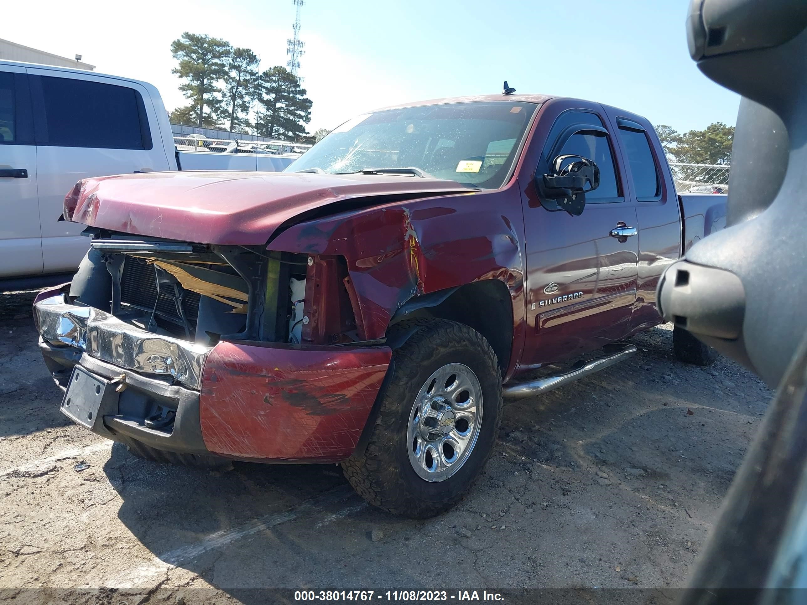 Photo 1 VIN: 1GCEC19C88Z106672 - CHEVROLET SILVERADO 