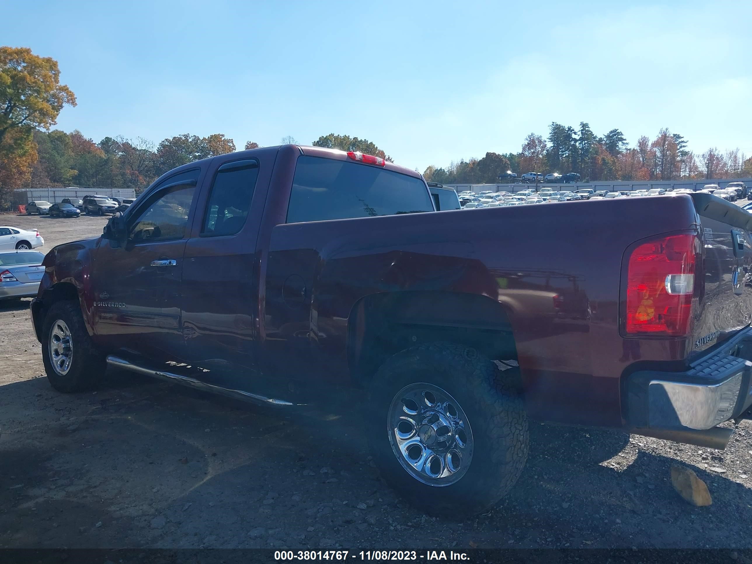 Photo 14 VIN: 1GCEC19C88Z106672 - CHEVROLET SILVERADO 