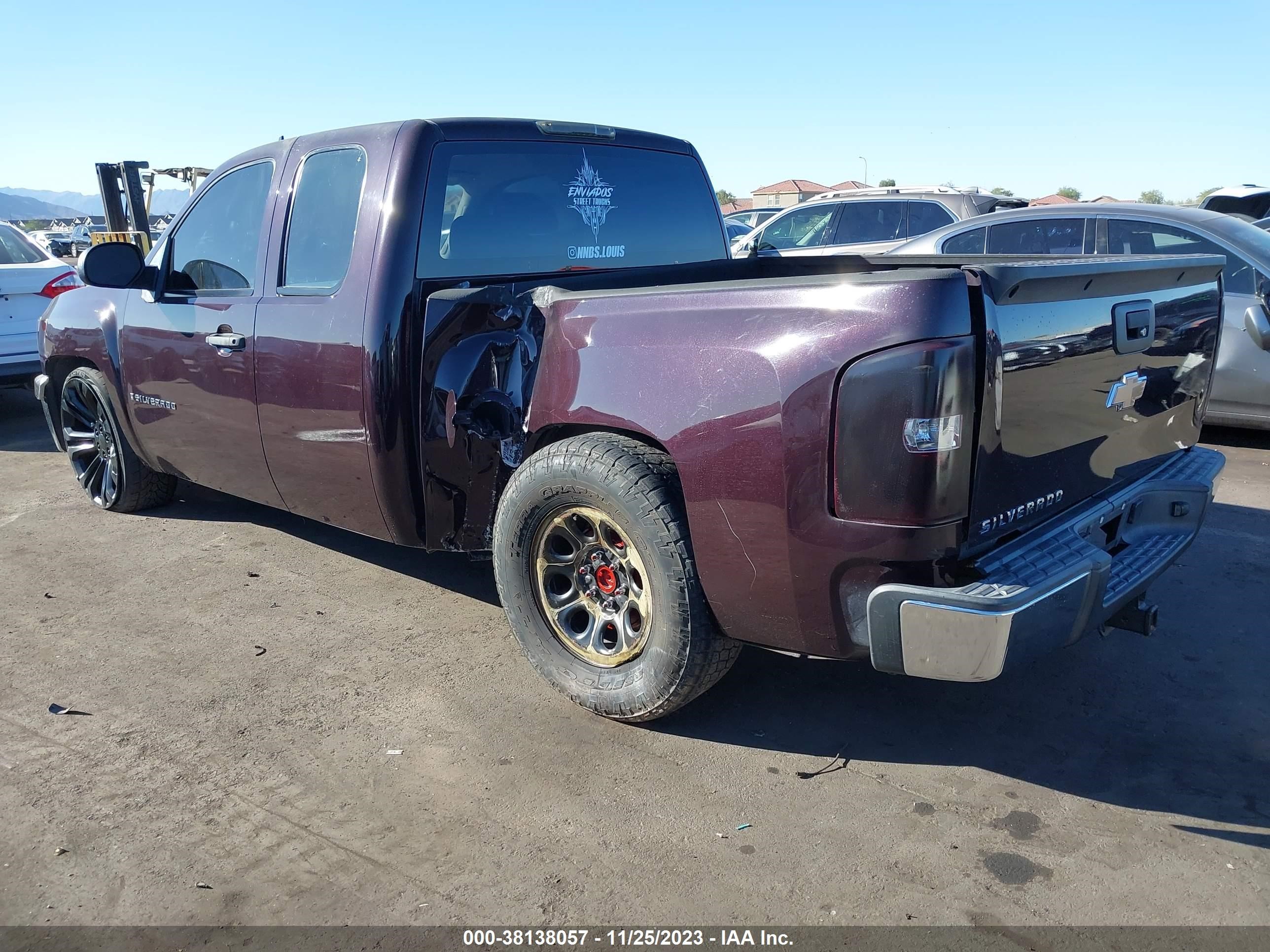 Photo 2 VIN: 1GCEC19C88Z199984 - CHEVROLET SILVERADO 