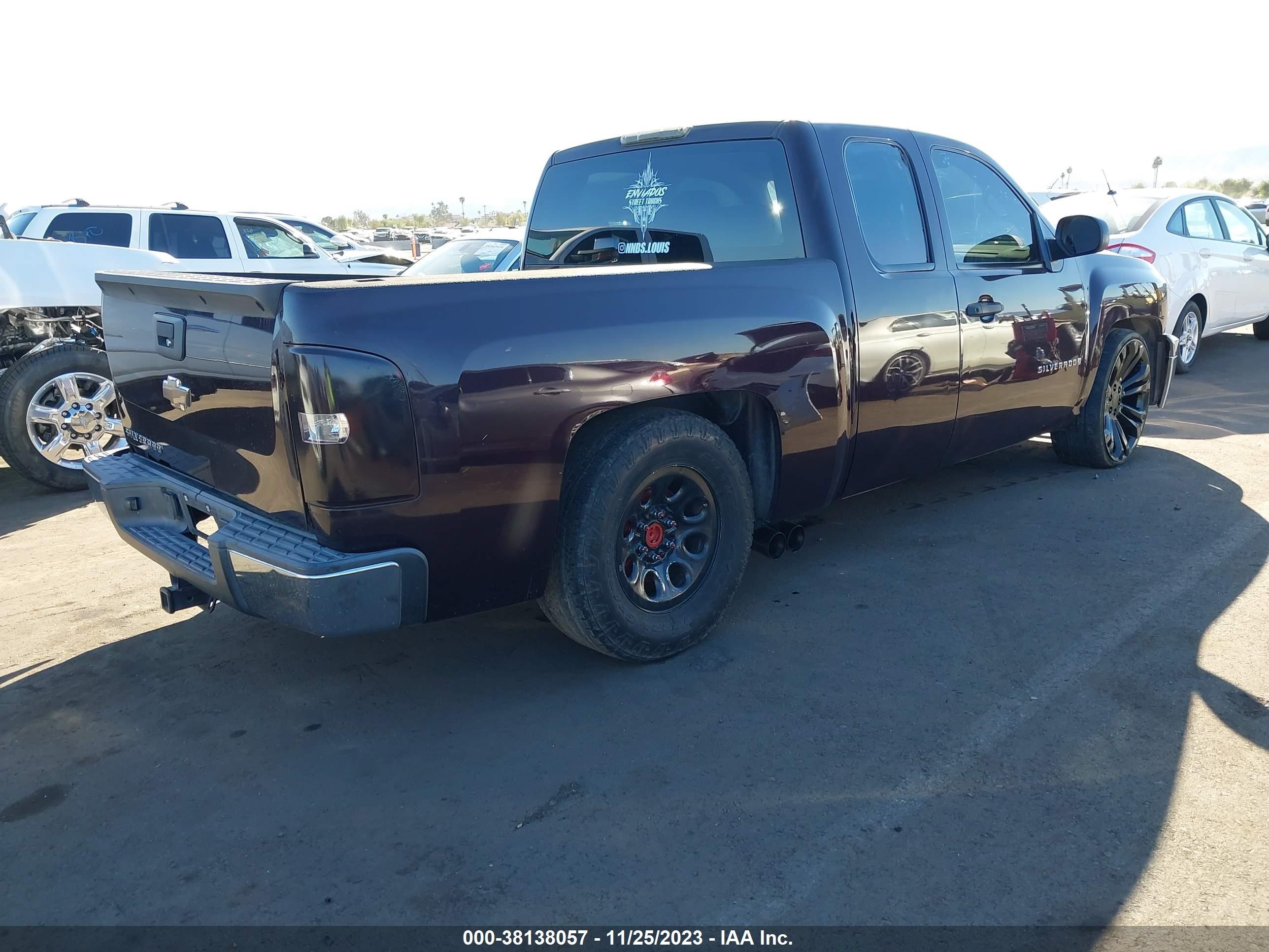 Photo 3 VIN: 1GCEC19C88Z199984 - CHEVROLET SILVERADO 