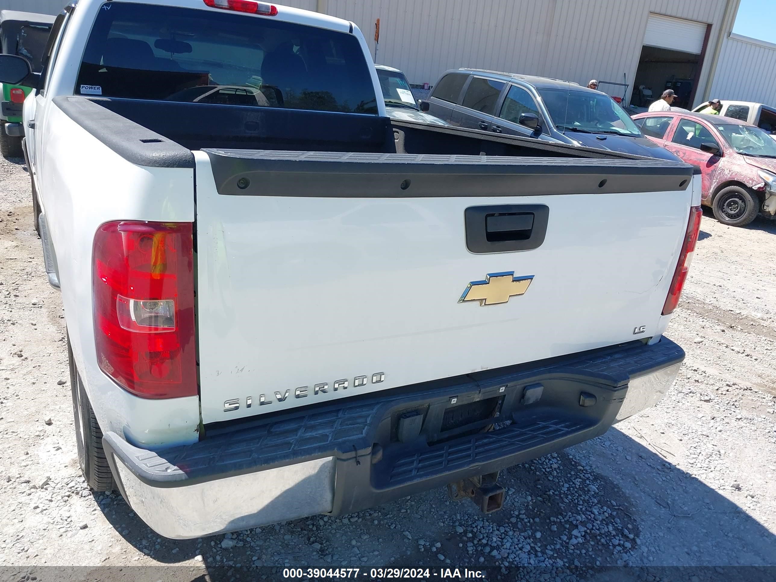 Photo 5 VIN: 1GCEC19CX9Z293334 - CHEVROLET SILVERADO 