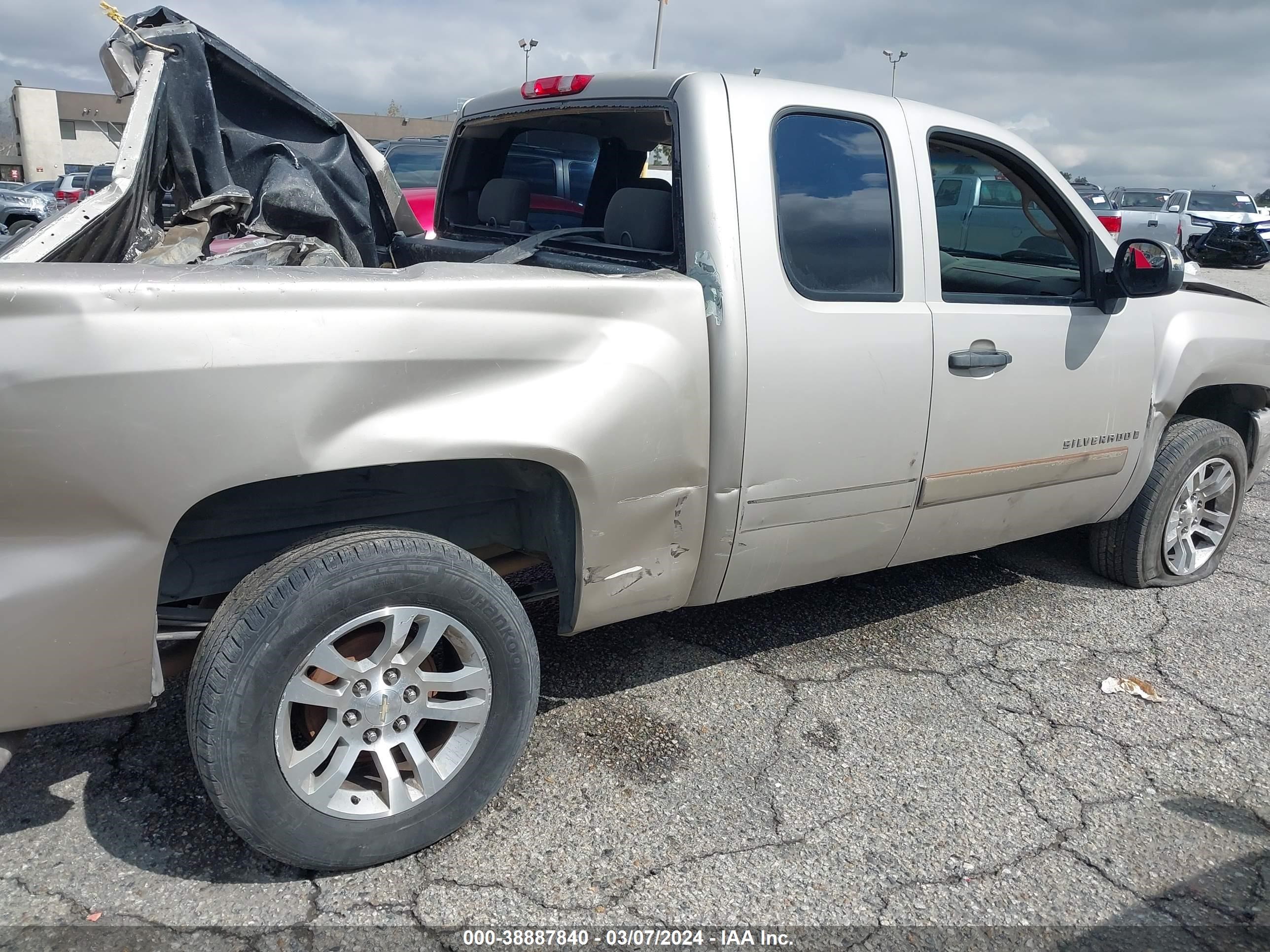 Photo 12 VIN: 1GCEC19J28Z229382 - CHEVROLET SILVERADO 