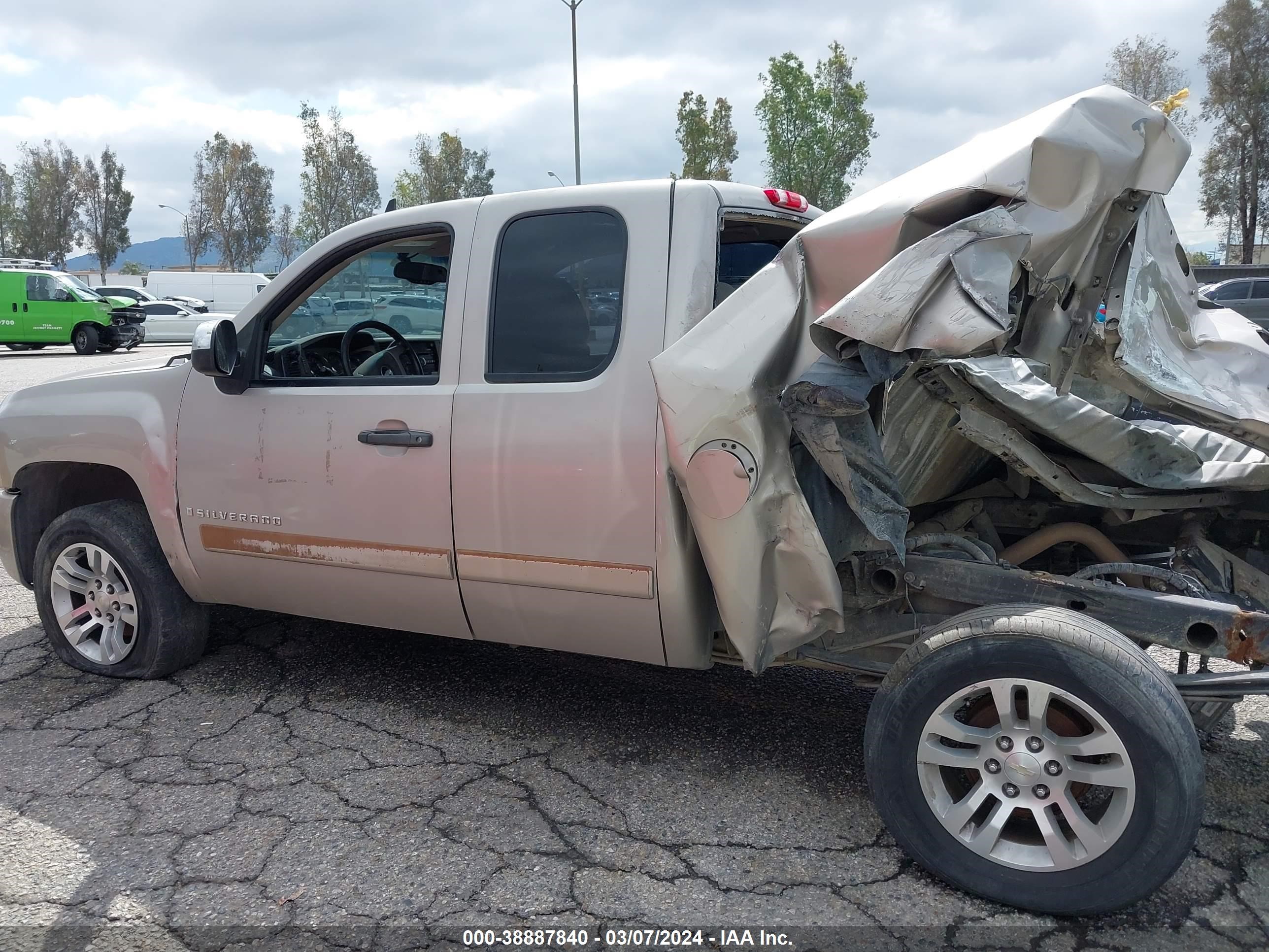 Photo 13 VIN: 1GCEC19J28Z229382 - CHEVROLET SILVERADO 