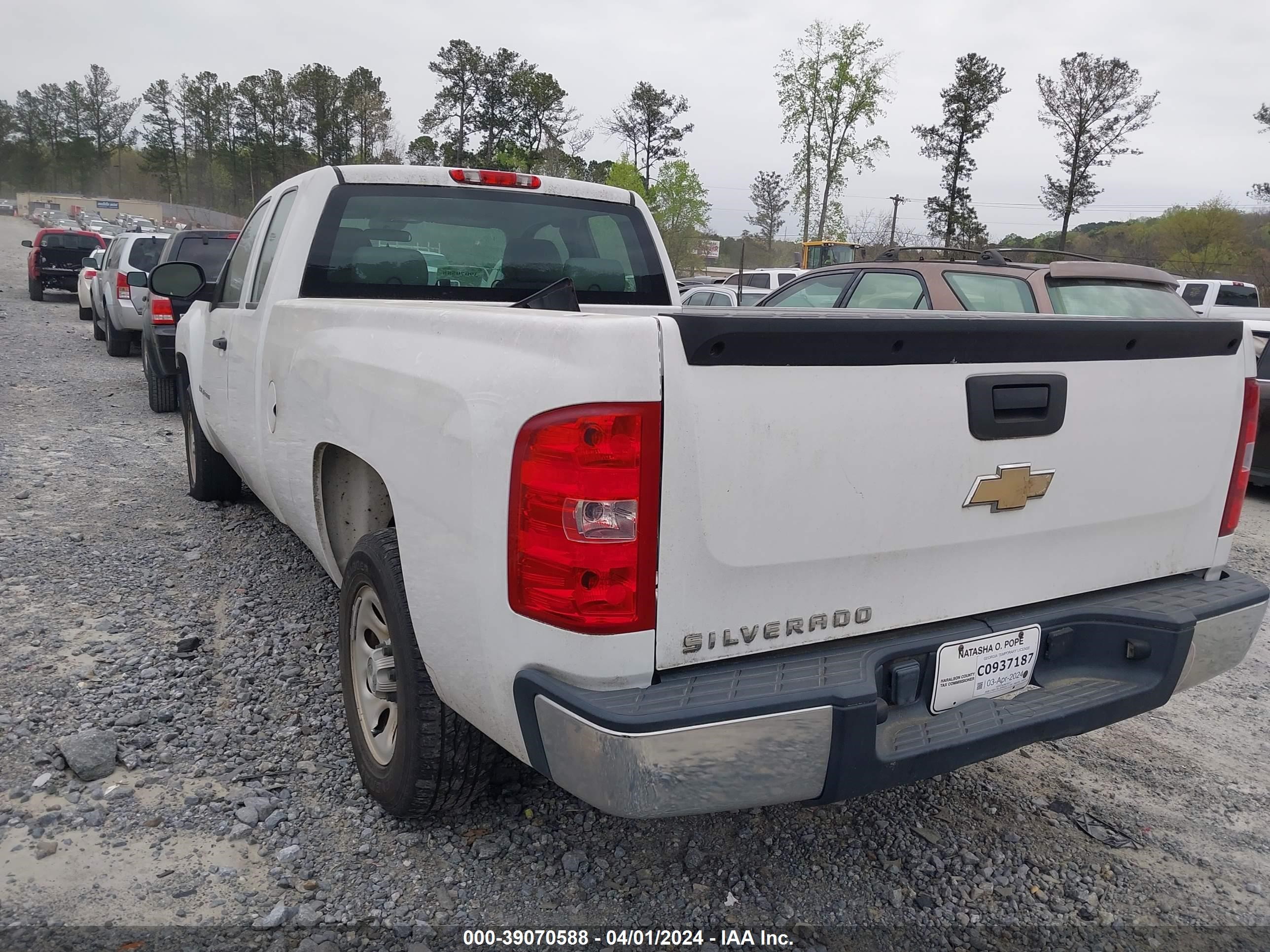 Photo 2 VIN: 1GCEC19J39E122317 - CHEVROLET SILVERADO 