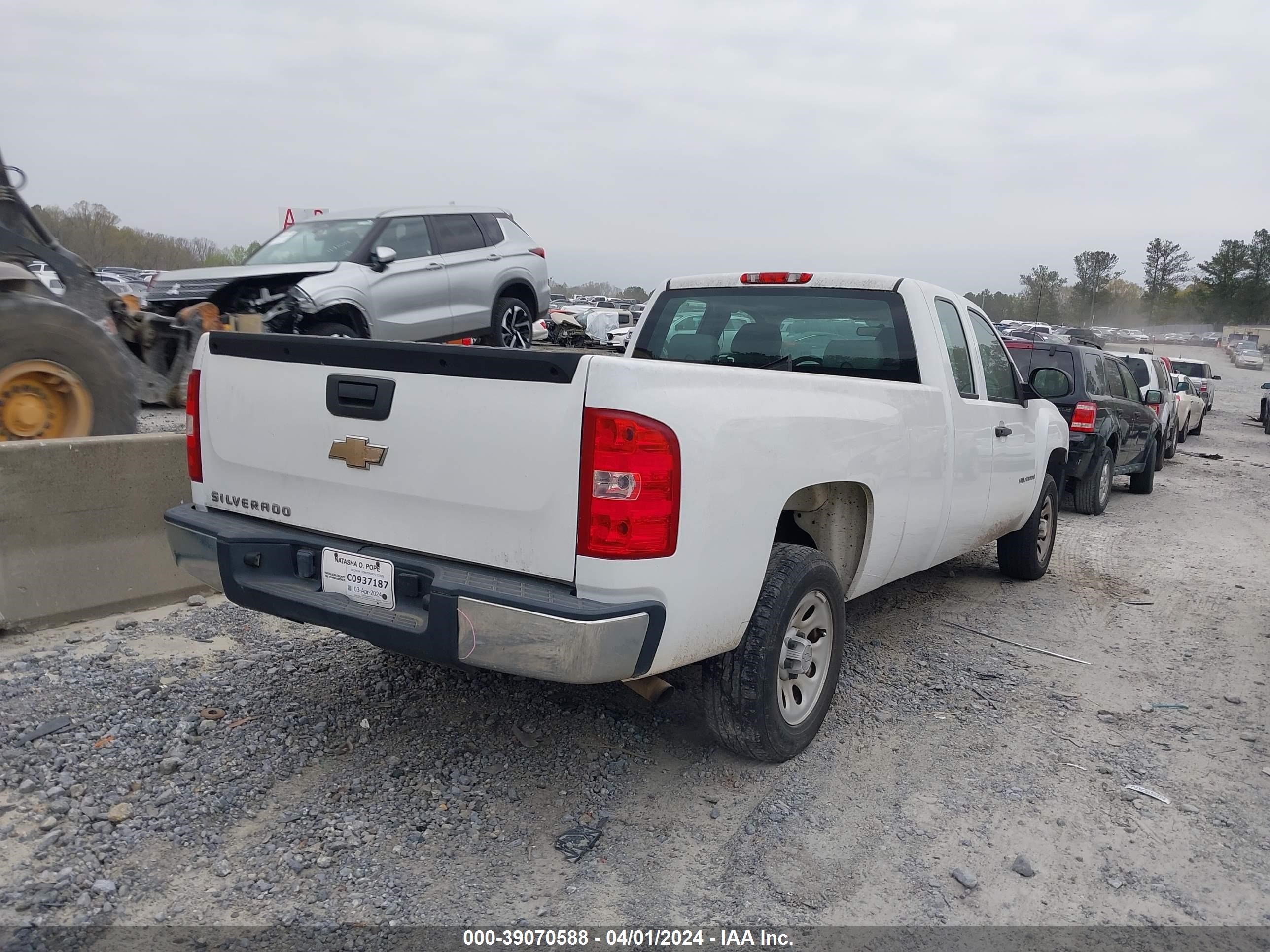 Photo 3 VIN: 1GCEC19J39E122317 - CHEVROLET SILVERADO 