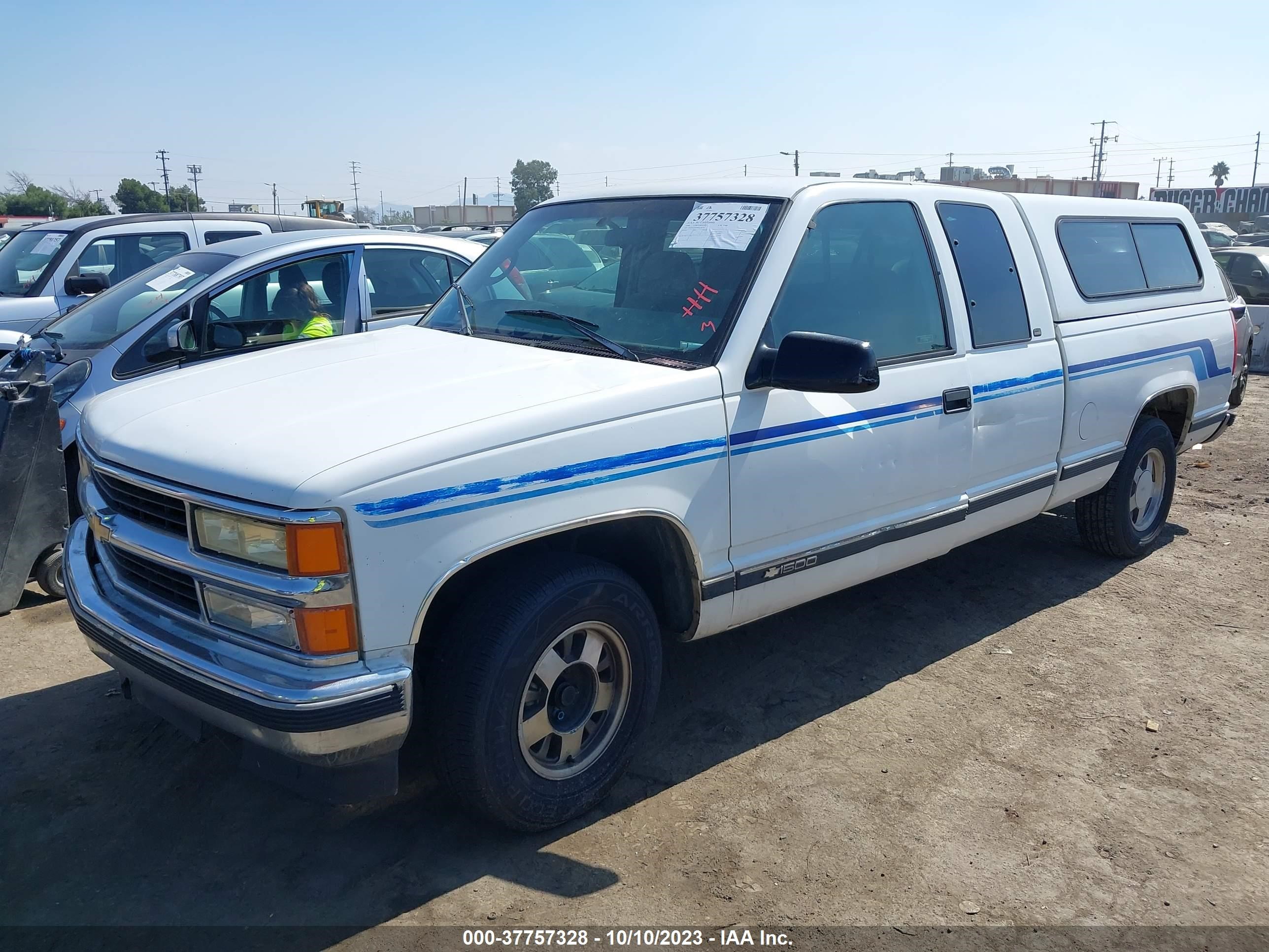 Photo 1 VIN: 1GCEC19M3WE136174 - CHEVROLET S-10 PICKUP 