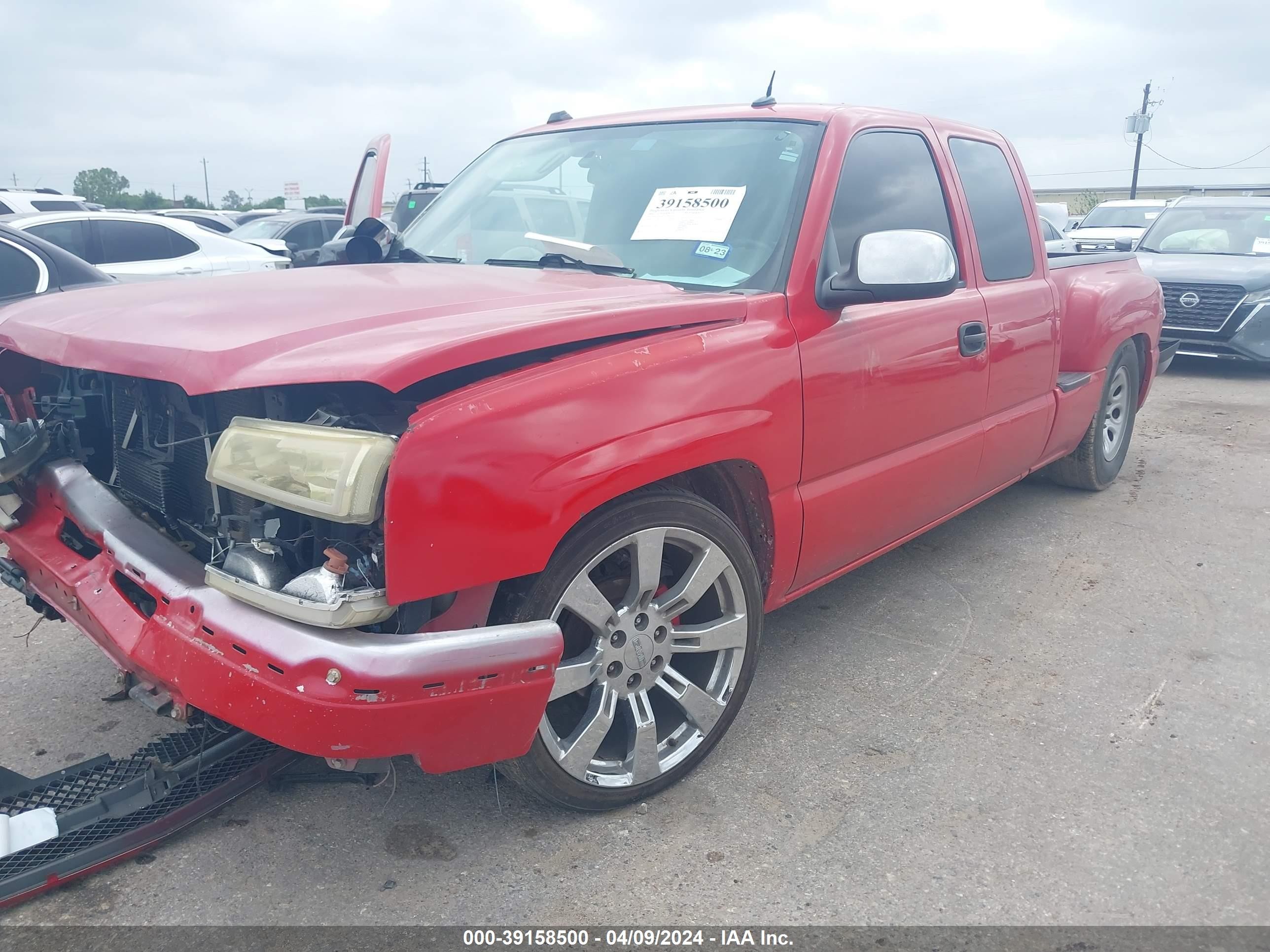 Photo 1 VIN: 1GCEC19T24Z212500 - CHEVROLET SILVERADO 