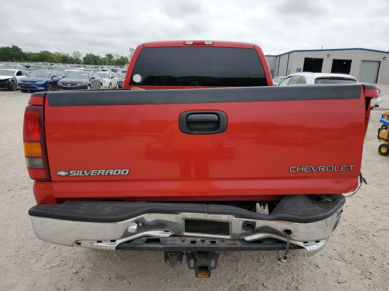 Photo 5 VIN: 1GCEC19T2YZ258818 - CHEVROLET SILVERADO 