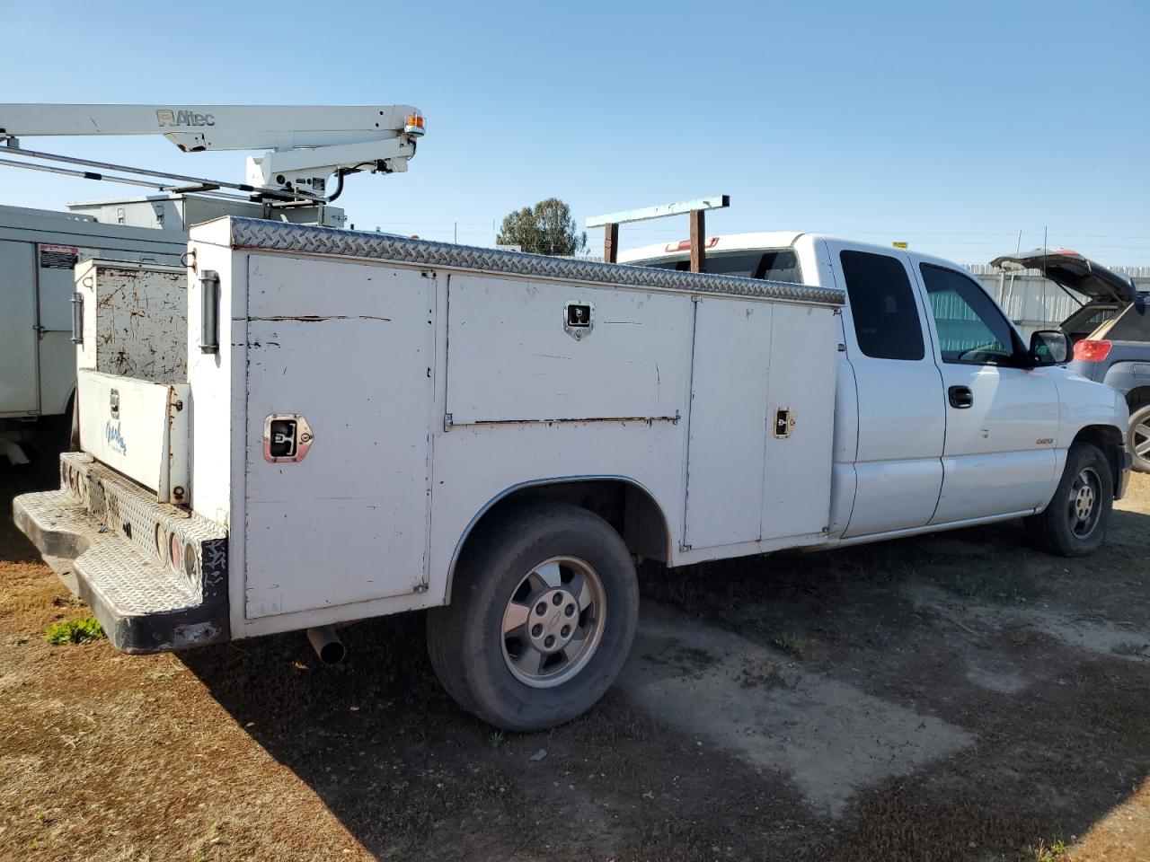 Photo 2 VIN: 1GCEC19T42E177866 - CHEVROLET SILVERADO 