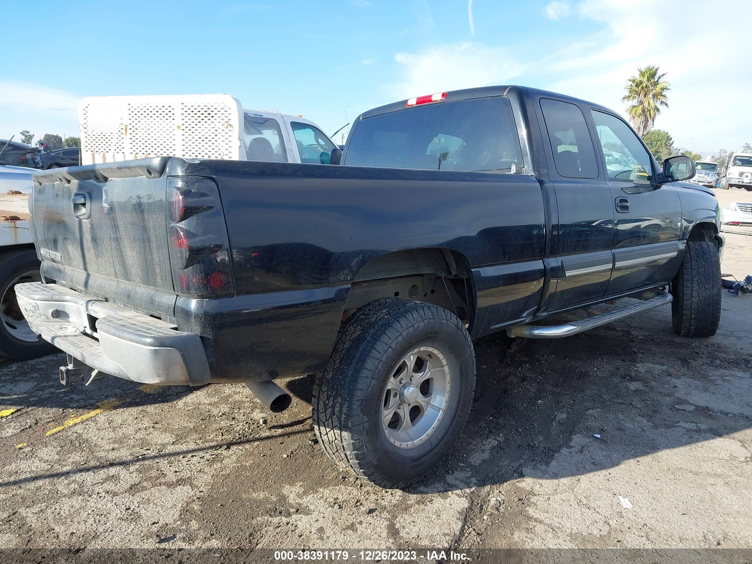 Photo 3 VIN: 1GCEC19T46Z148950 - CHEVROLET SILVERADO 