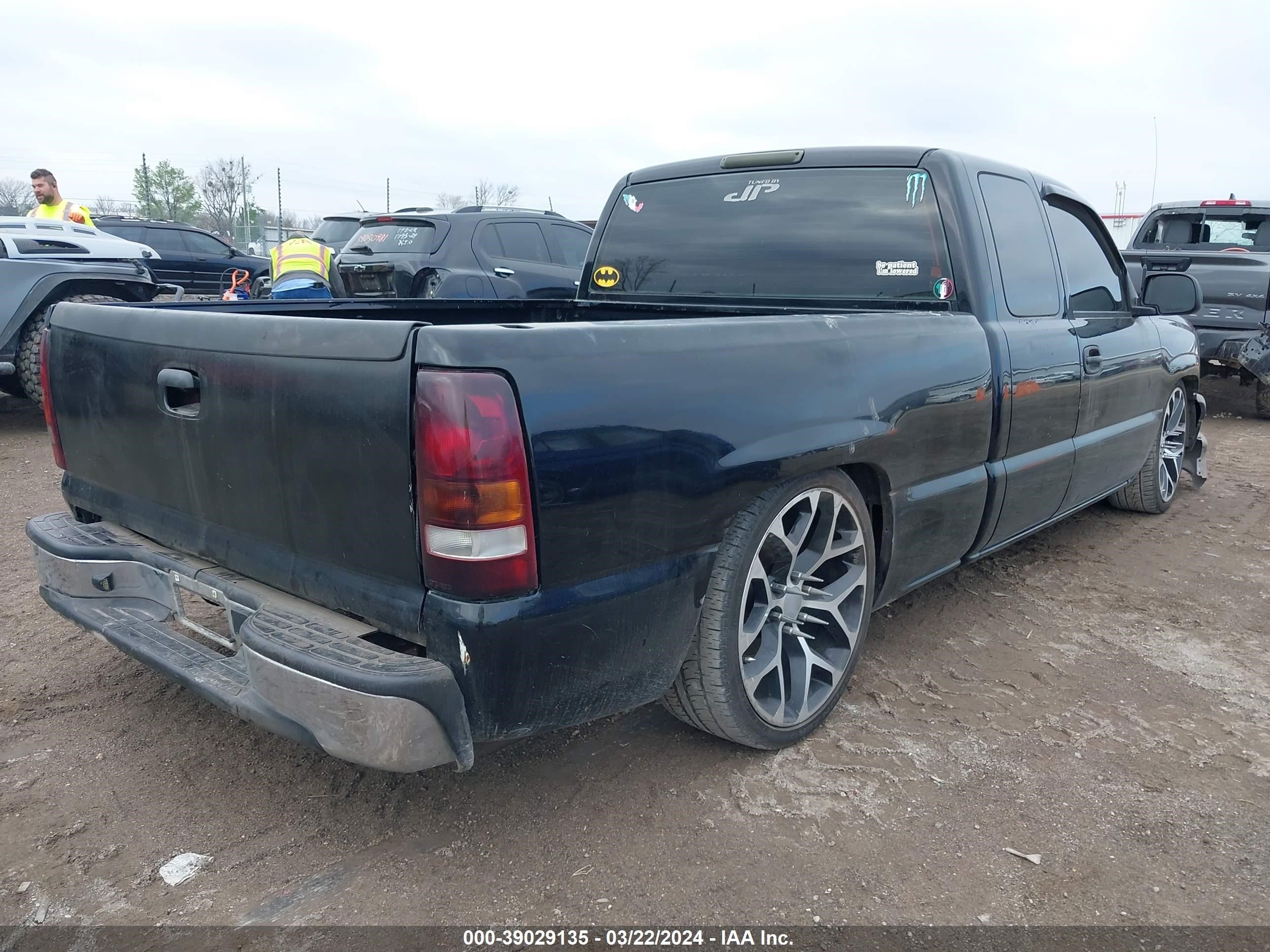 Photo 3 VIN: 1GCEC19T54Z235267 - CHEVROLET SILVERADO 