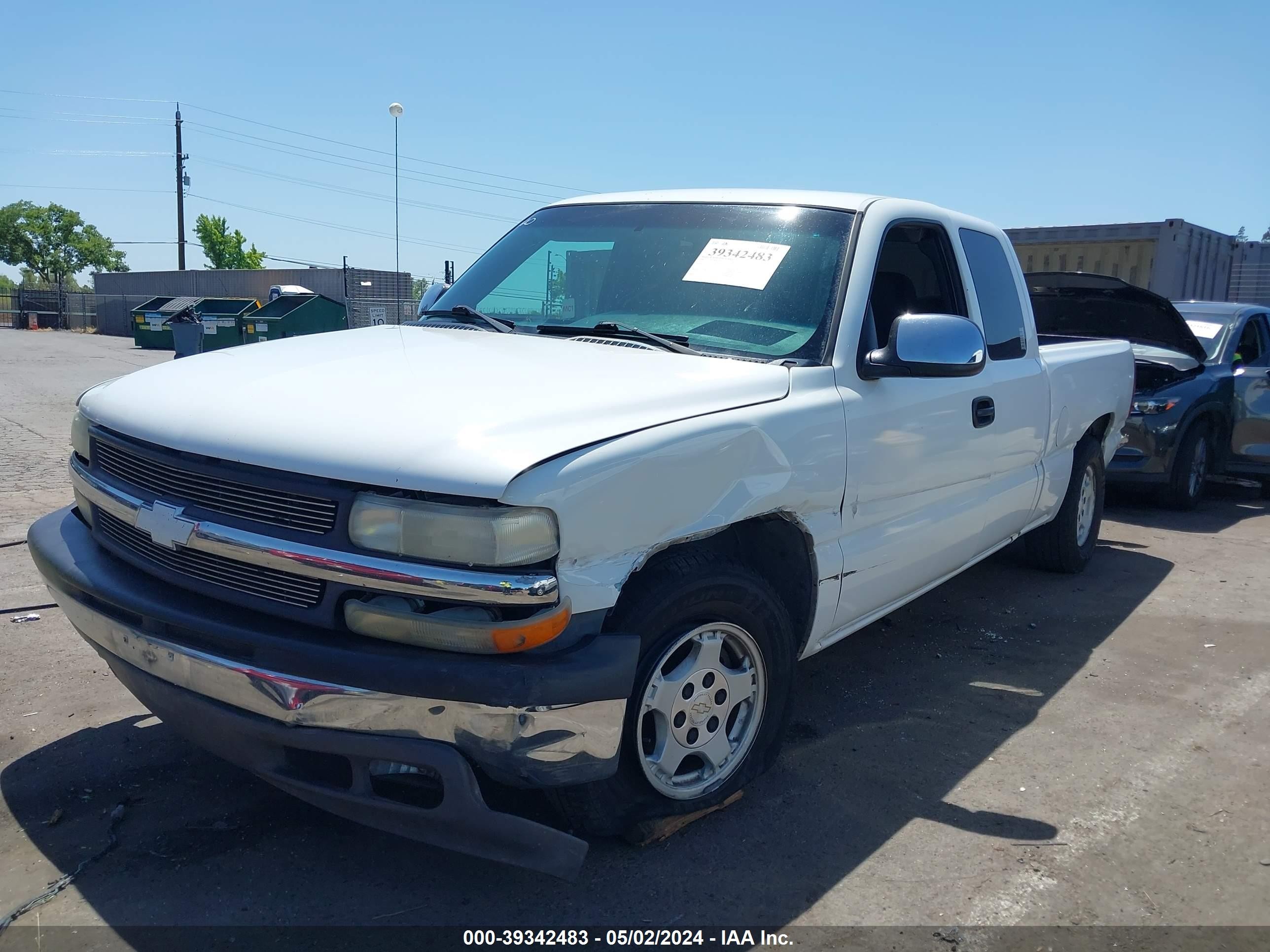 Photo 1 VIN: 1GCEC19T61Z207747 - CHEVROLET SILVERADO 