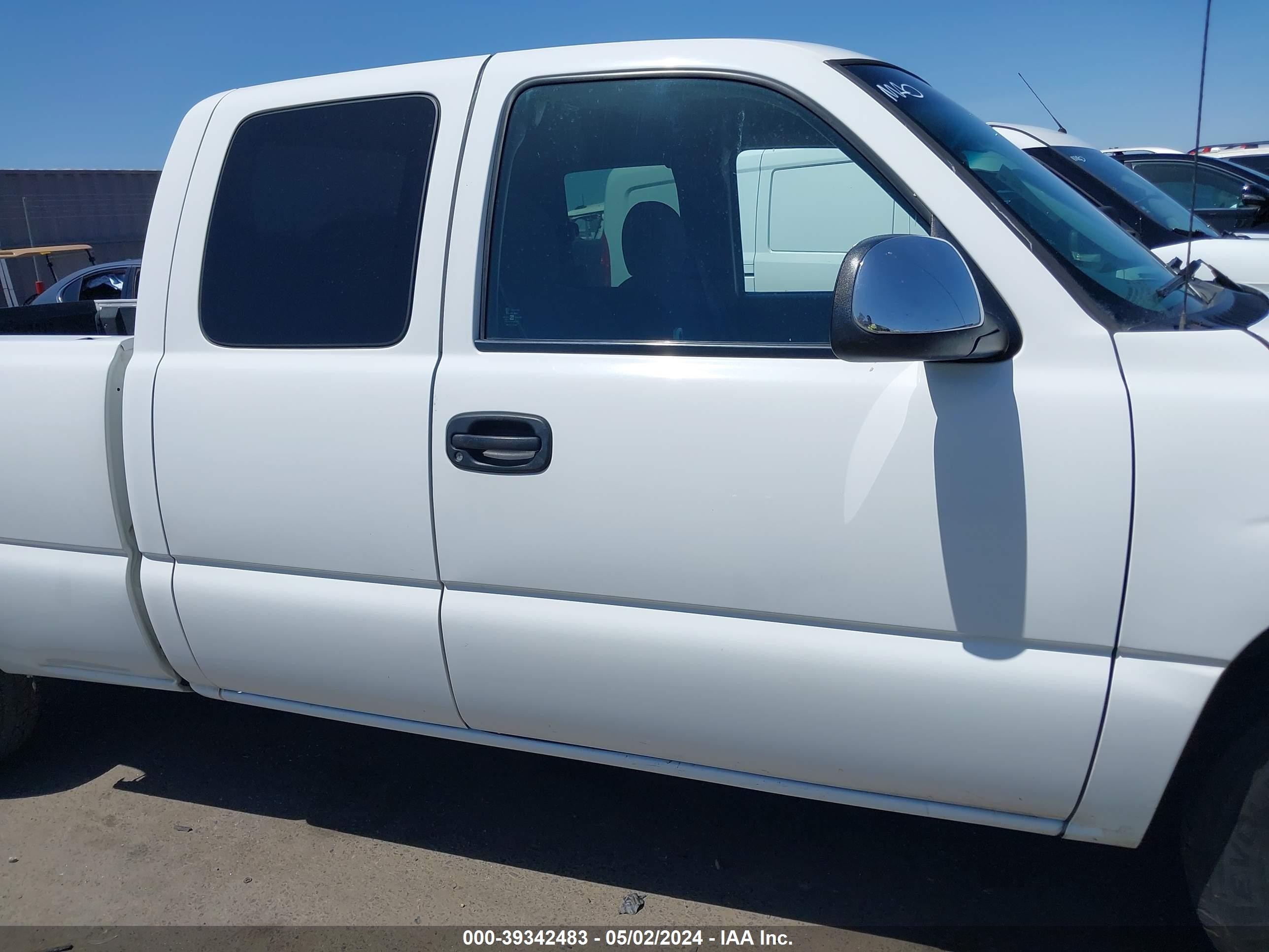 Photo 12 VIN: 1GCEC19T61Z207747 - CHEVROLET SILVERADO 