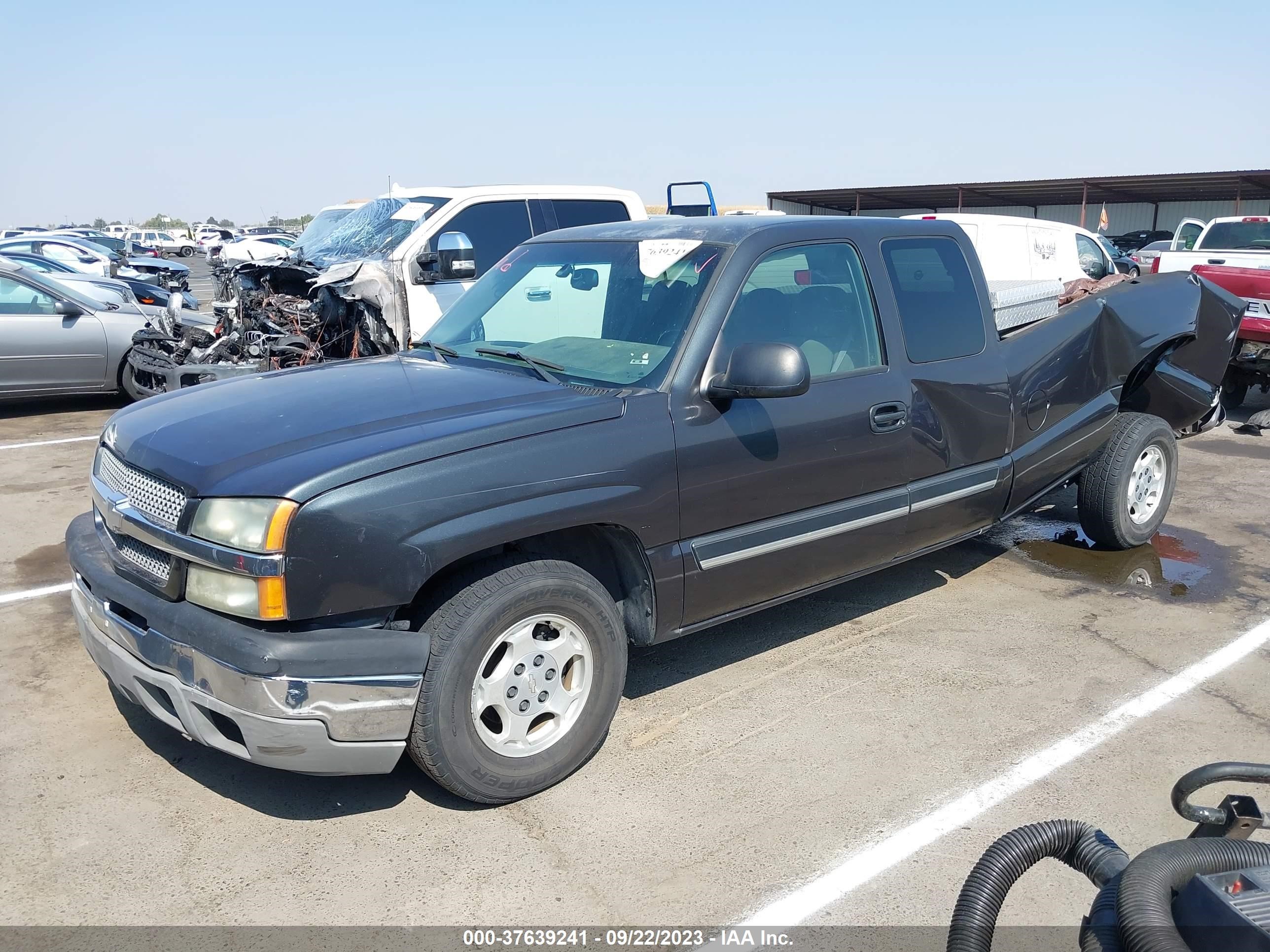 Photo 1 VIN: 1GCEC19T73E331701 - CHEVROLET SILVERADO 