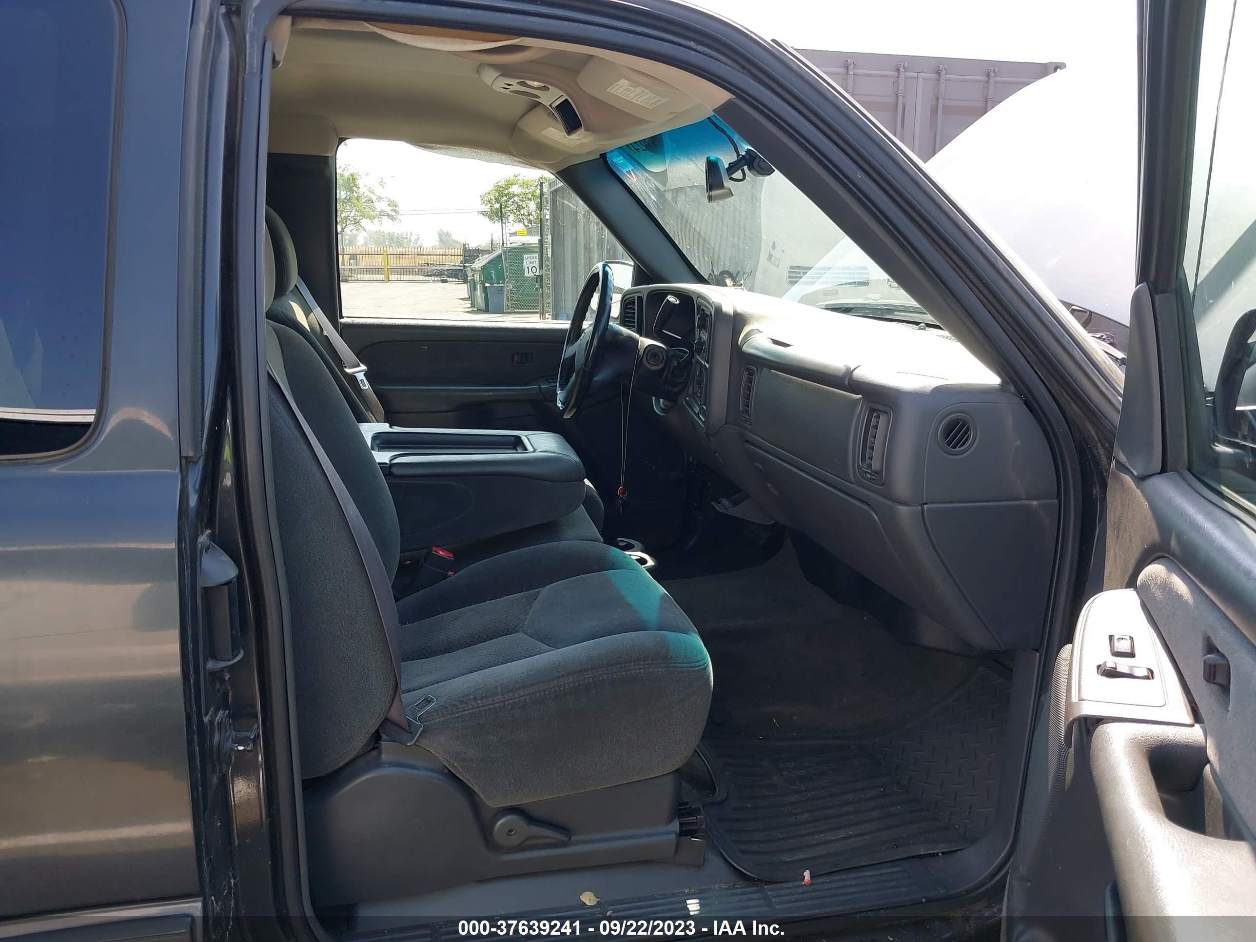 Photo 4 VIN: 1GCEC19T73E331701 - CHEVROLET SILVERADO 