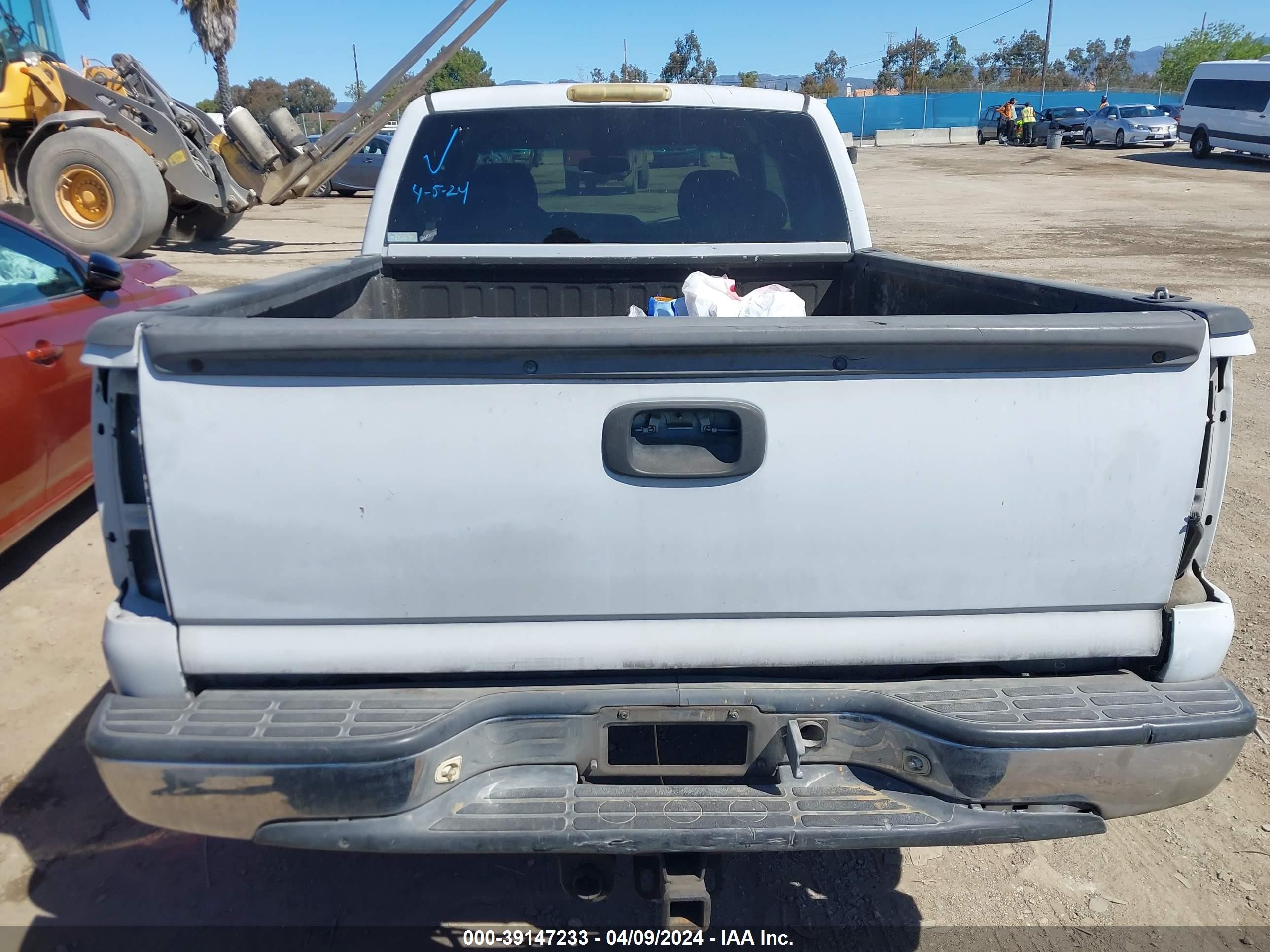 Photo 14 VIN: 1GCEC19T81Z148555 - CHEVROLET SILVERADO 