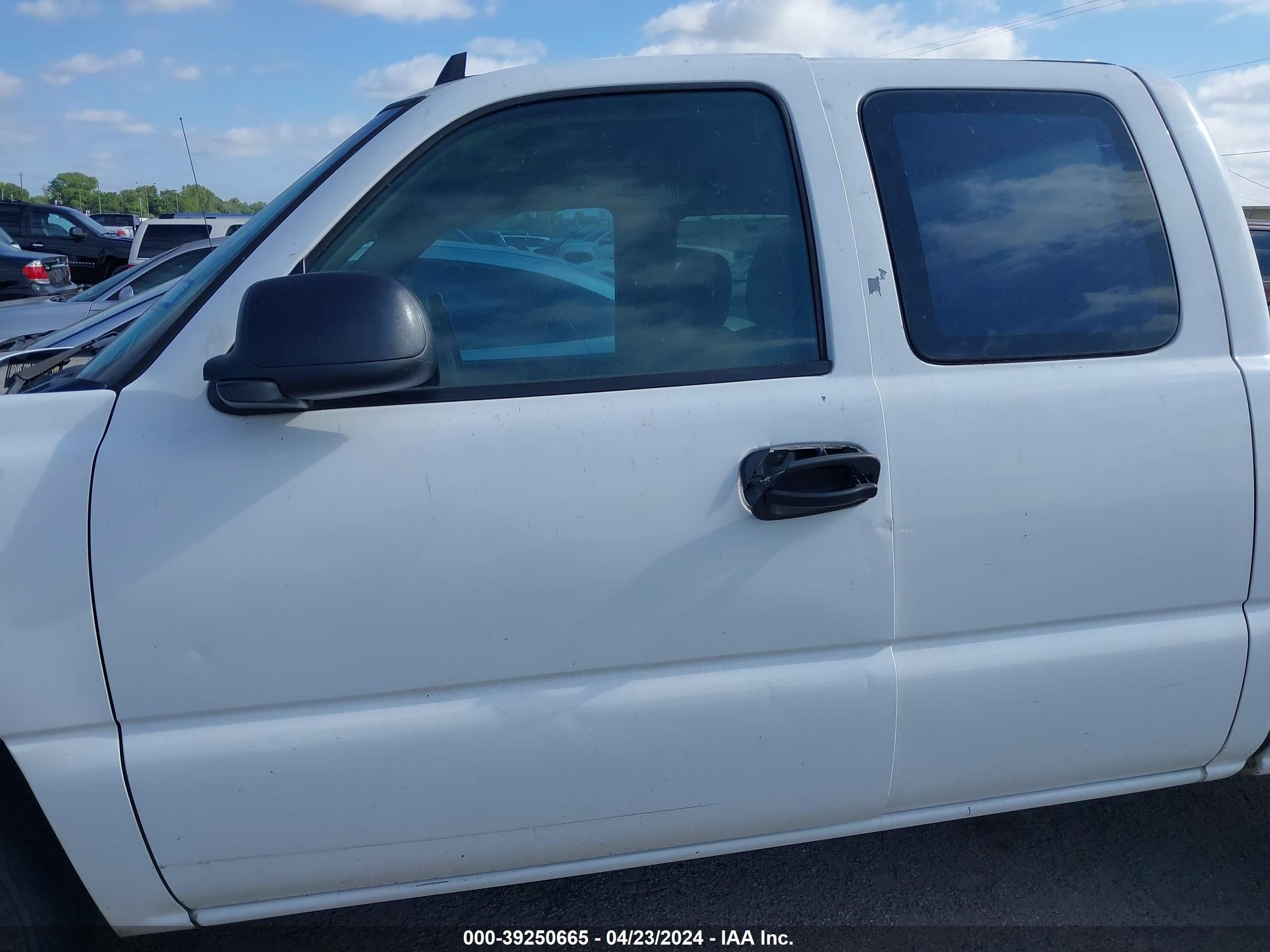 Photo 11 VIN: 1GCEC19T86Z254379 - CHEVROLET SILVERADO 