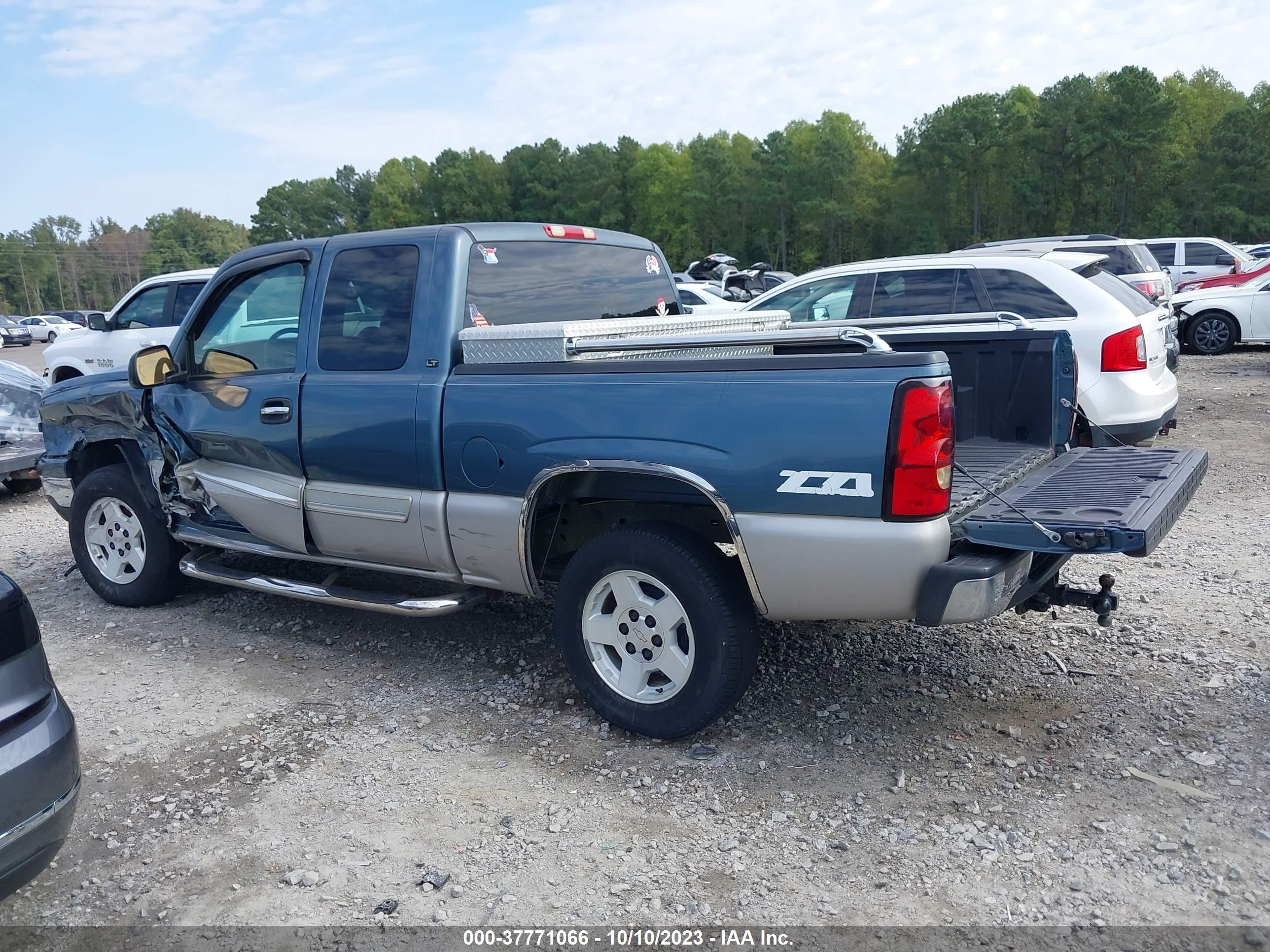 Photo 2 VIN: 1GCEC19TX6Z238085 - CHEVROLET SILVERADO 