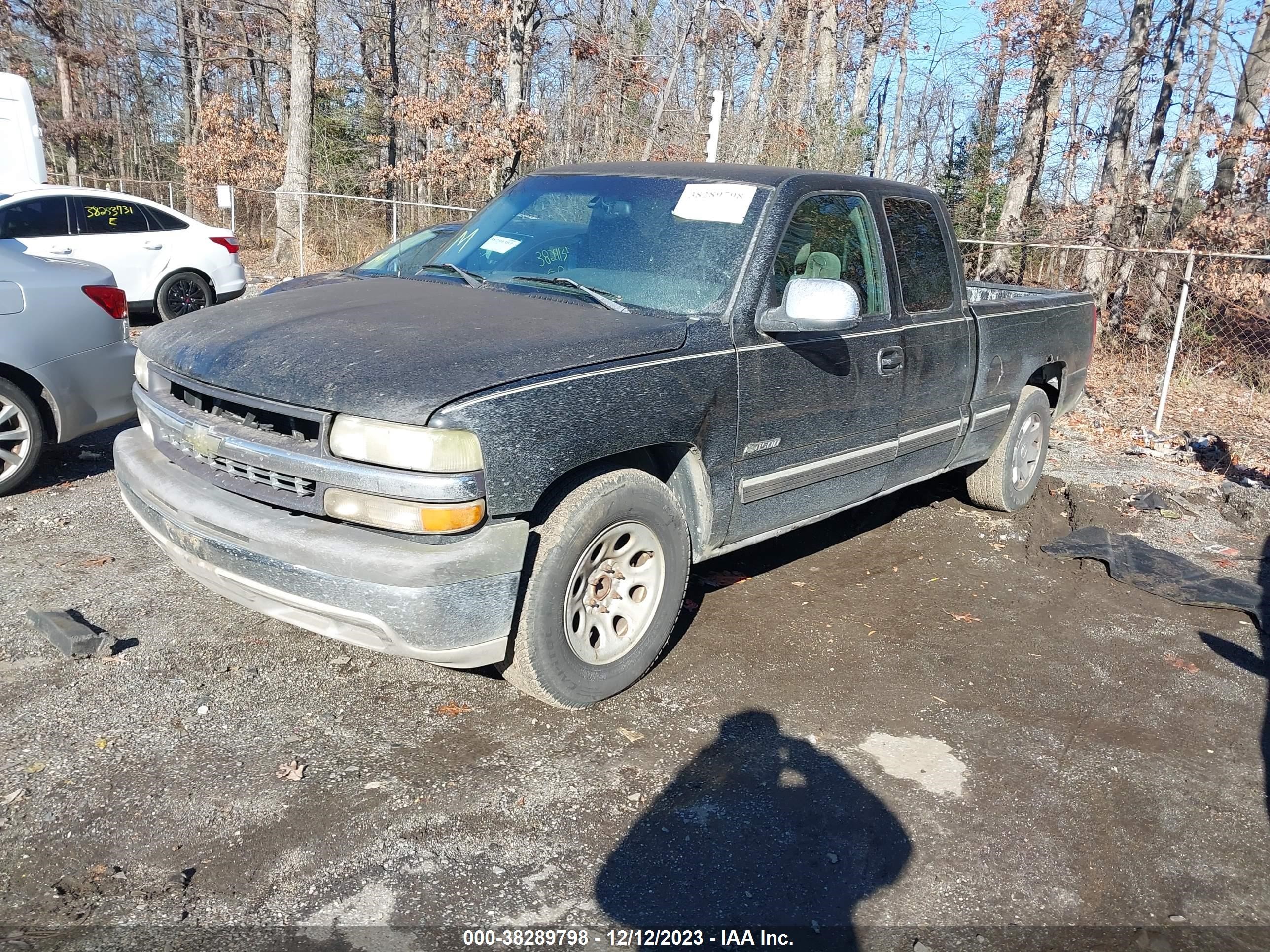 Photo 1 VIN: 1GCEC19V01Z101392 - CHEVROLET SILVERADO 