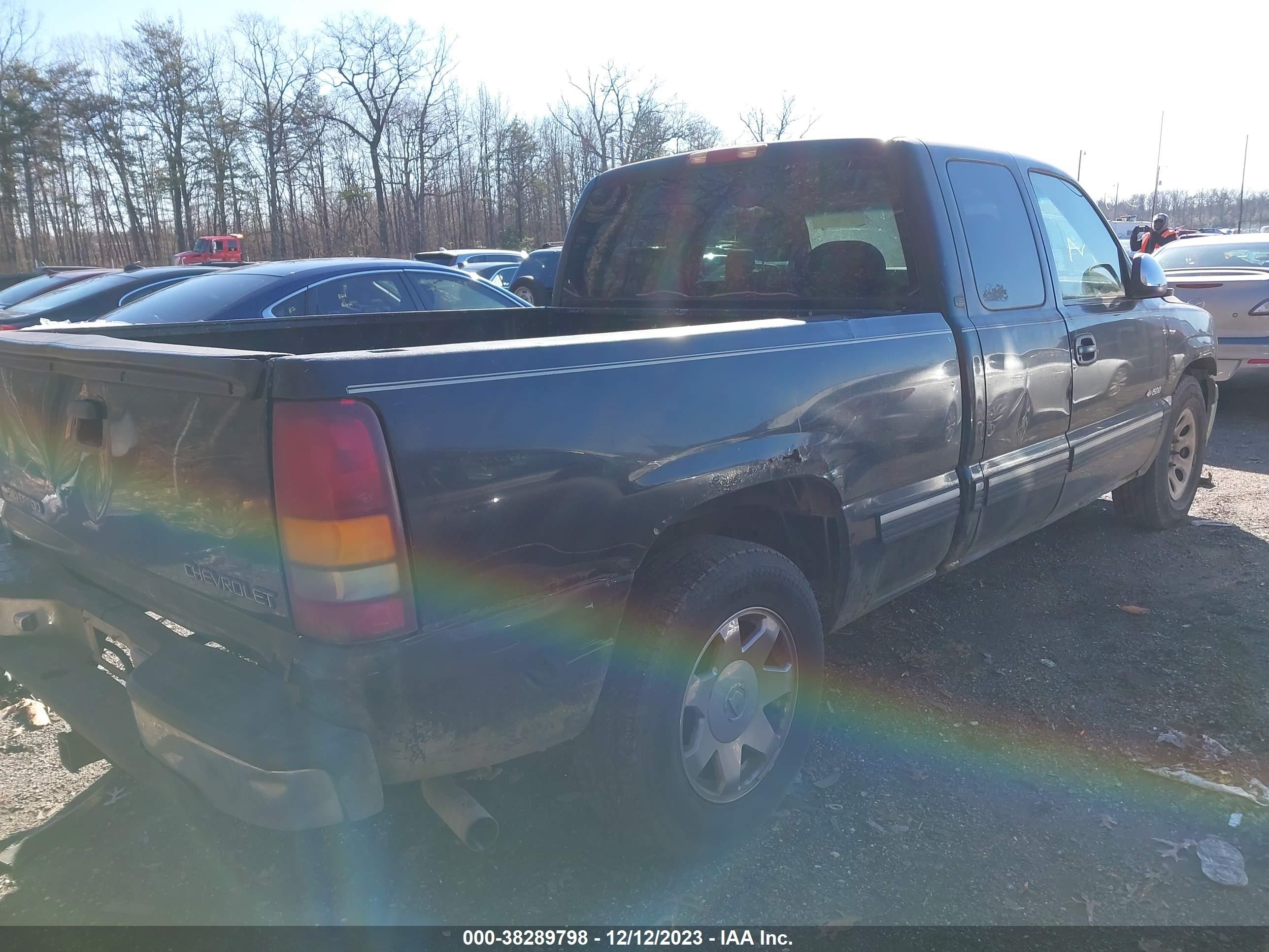 Photo 3 VIN: 1GCEC19V01Z101392 - CHEVROLET SILVERADO 