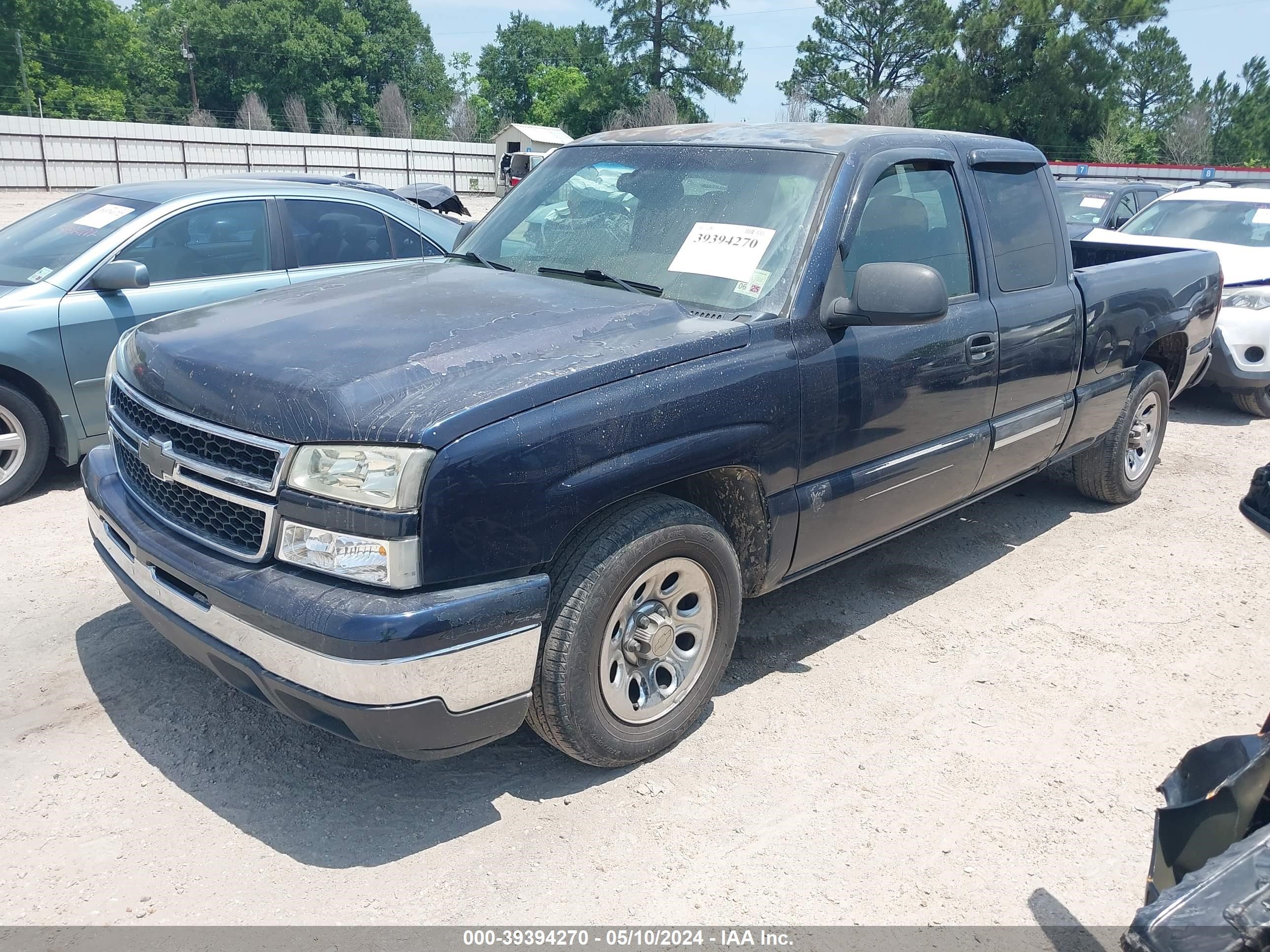 Photo 1 VIN: 1GCEC19V06Z170915 - CHEVROLET SILVERADO 