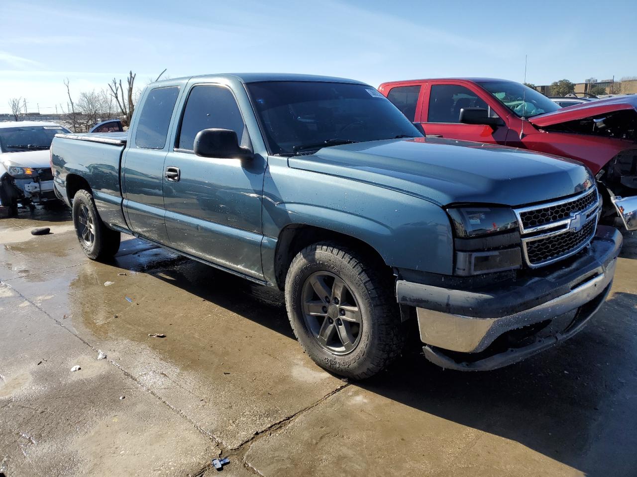 Photo 3 VIN: 1GCEC19V06Z221166 - CHEVROLET SILVERADO 