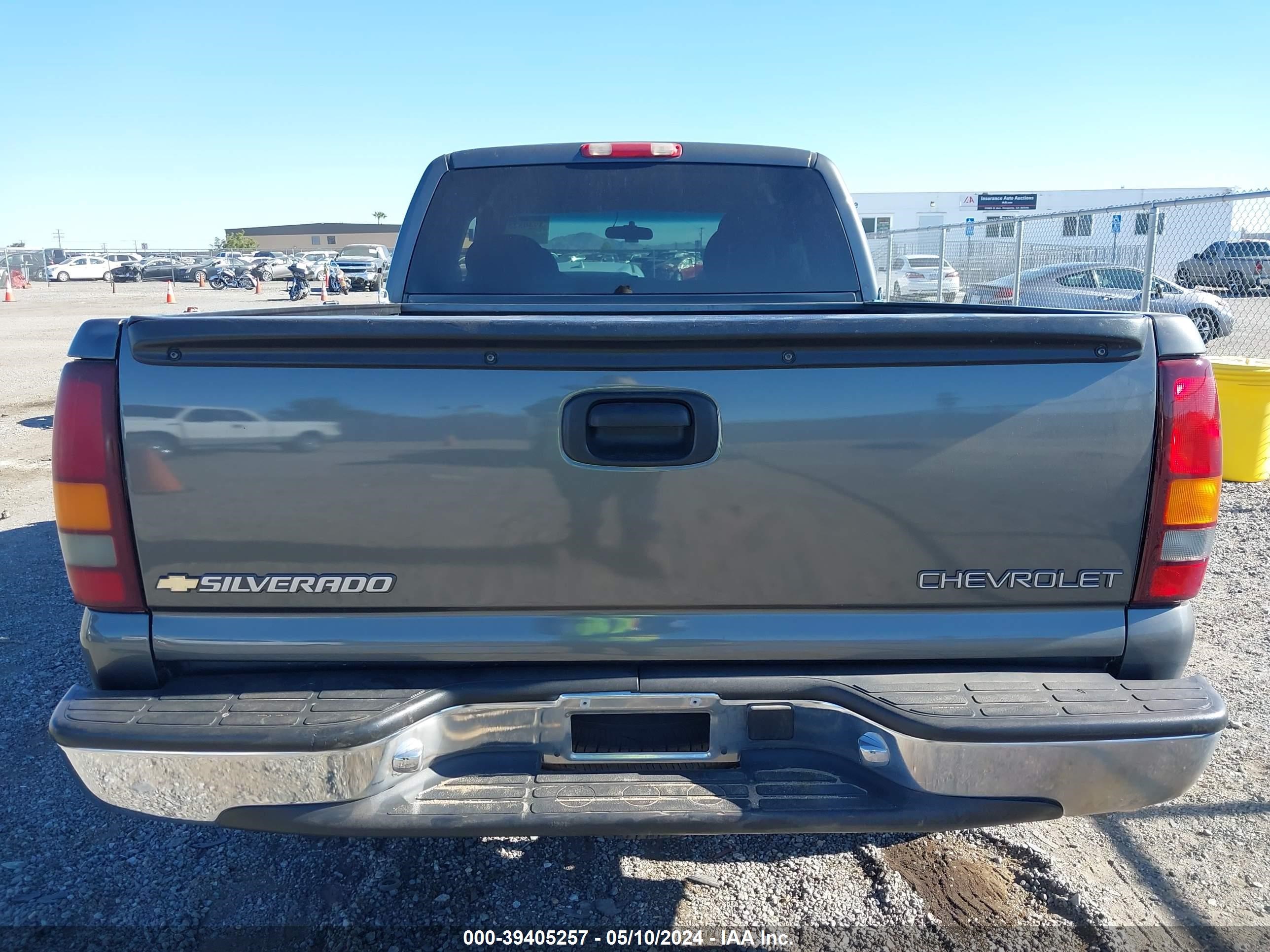 Photo 15 VIN: 1GCEC19V11Z135969 - CHEVROLET SILVERADO 