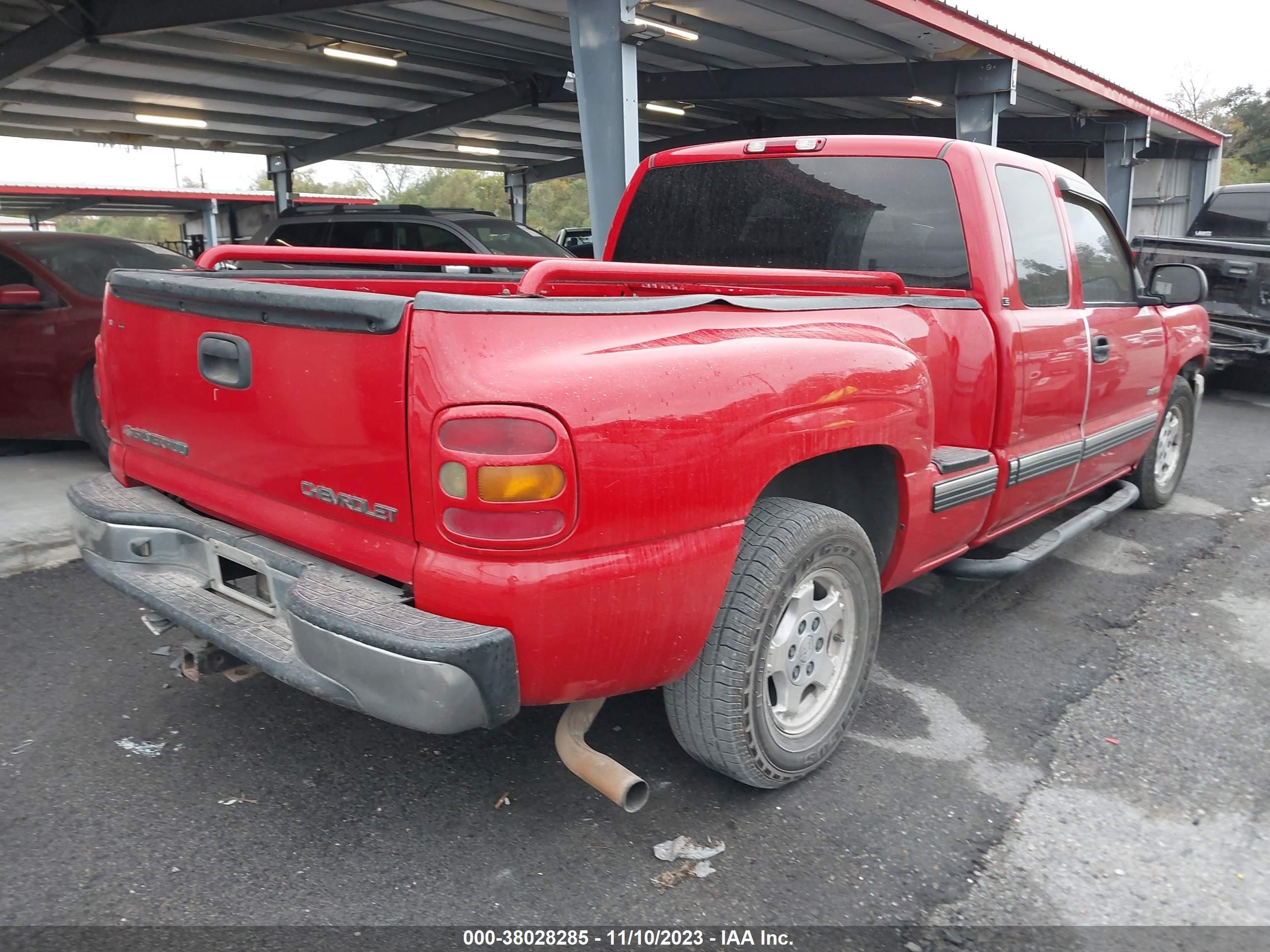 Photo 3 VIN: 1GCEC19V22Z227805 - CHEVROLET SILVERADO 