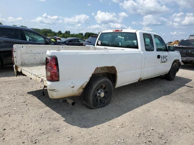 Photo 2 VIN: 1GCEC19V34E333934 - CHEVROLET SILVERADO 