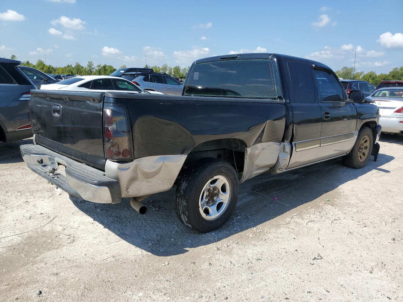 Photo 2 VIN: 1GCEC19V44Z107619 - CHEVROLET SILVERADO 