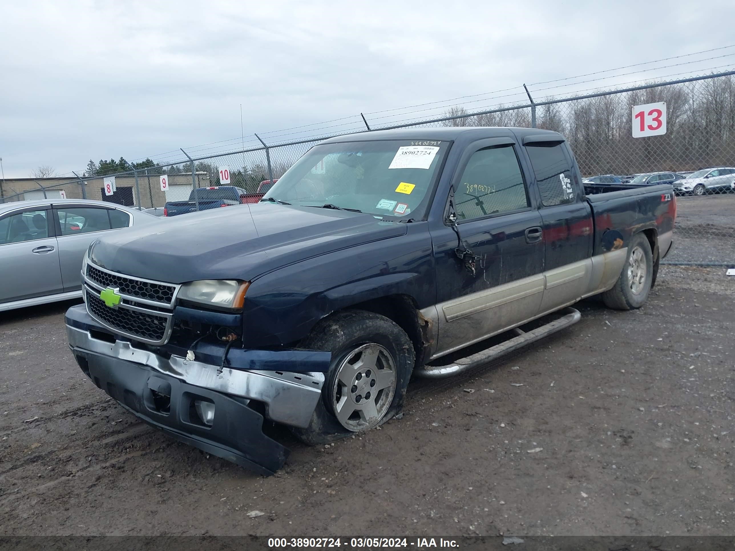 Photo 1 VIN: 1GCEC19V46Z265543 - CHEVROLET SILVERADO 