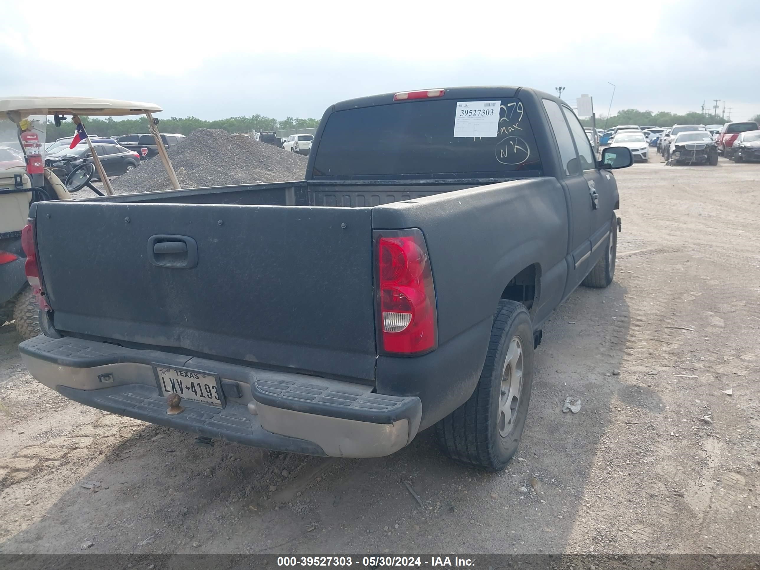 Photo 3 VIN: 1GCEC19V47Z176279 - CHEVROLET SILVERADO 