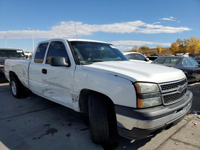 Photo 3 VIN: 1GCEC19V56E188981 - CHEVROLET SILVERADO 