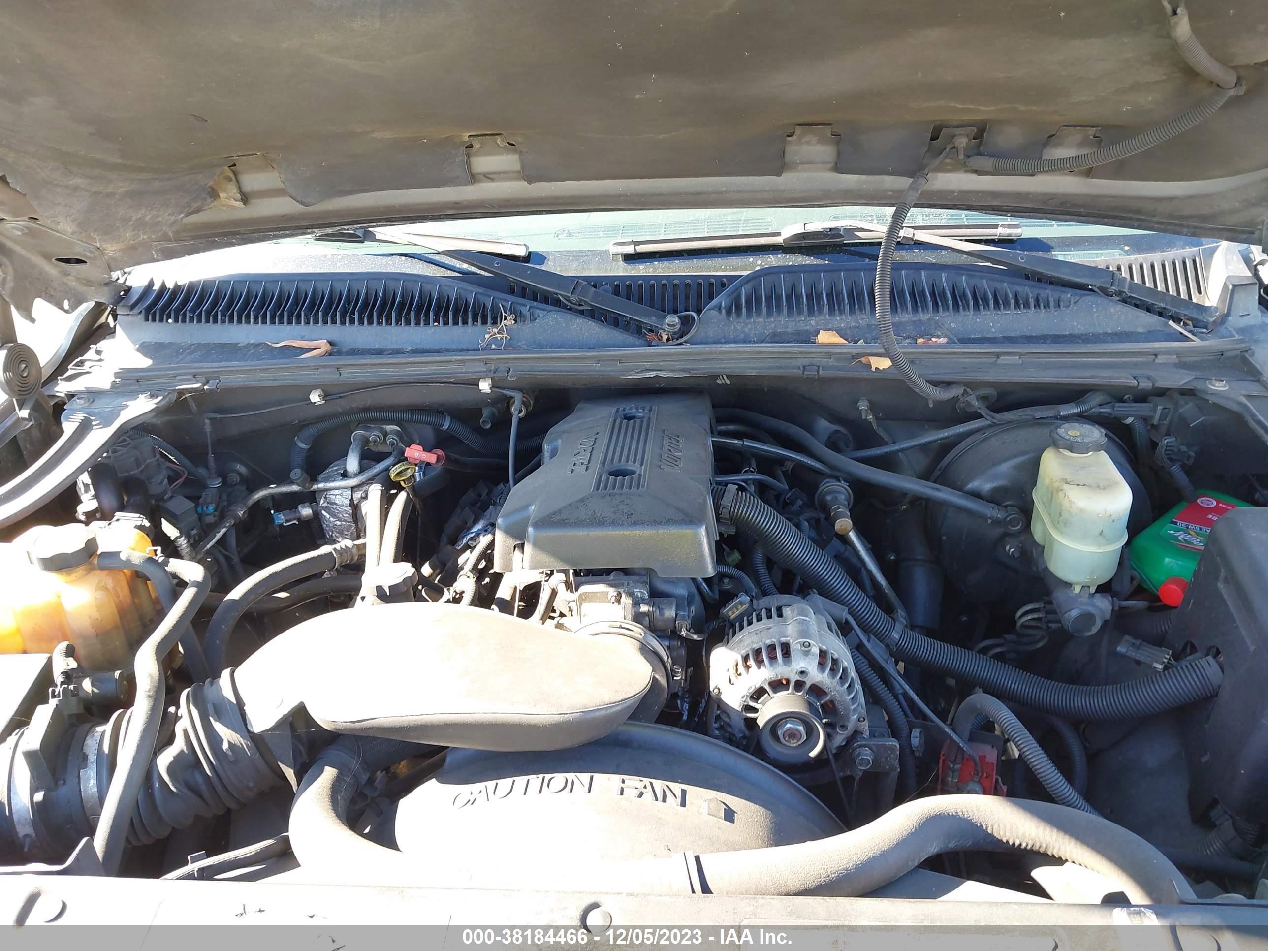 Photo 9 VIN: 1GCEC19V6YZ371401 - CHEVROLET SILVERADO 