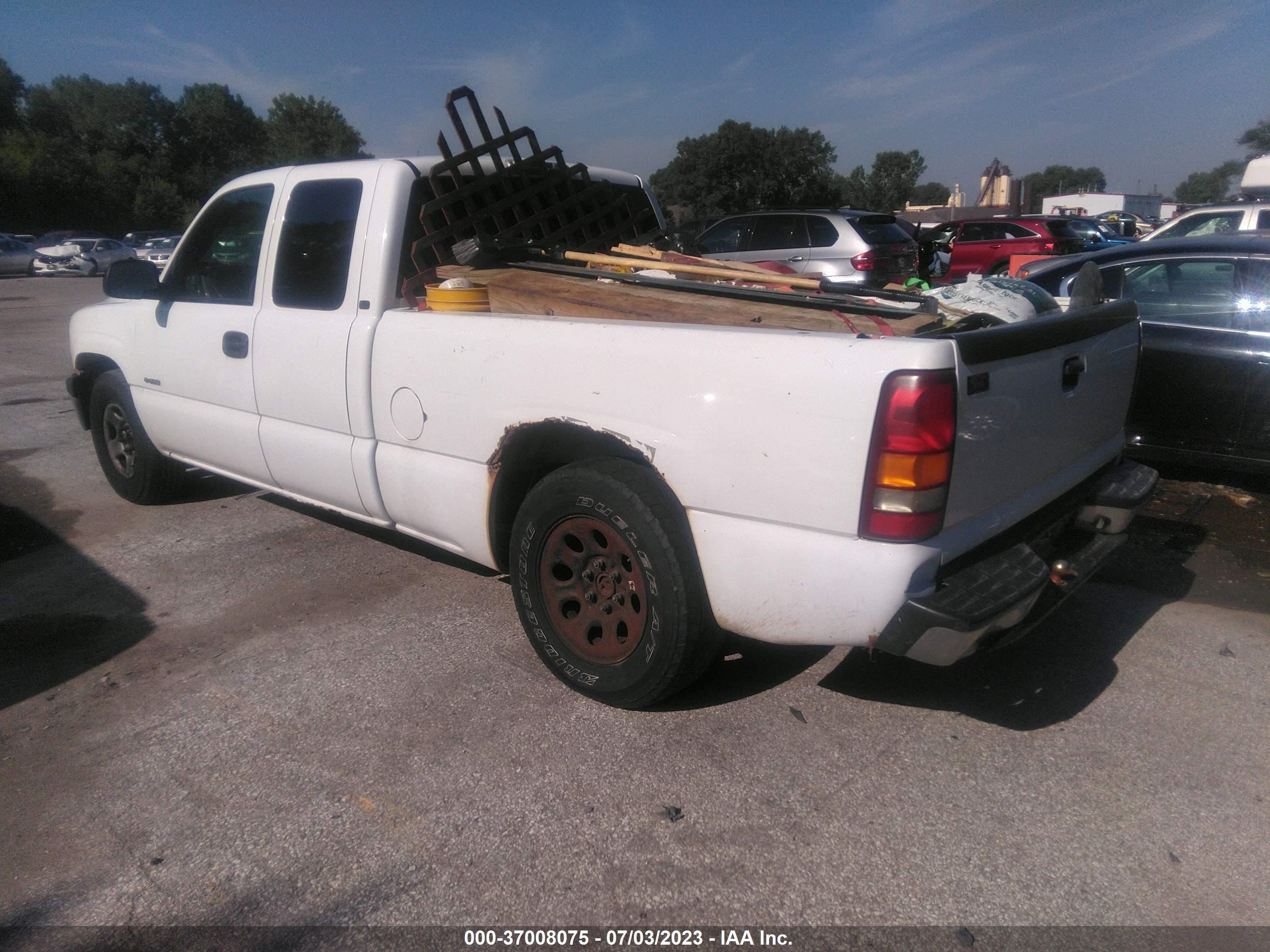 Photo 2 VIN: 1GCEC19V72Z271332 - CHEVROLET SILVERADO 