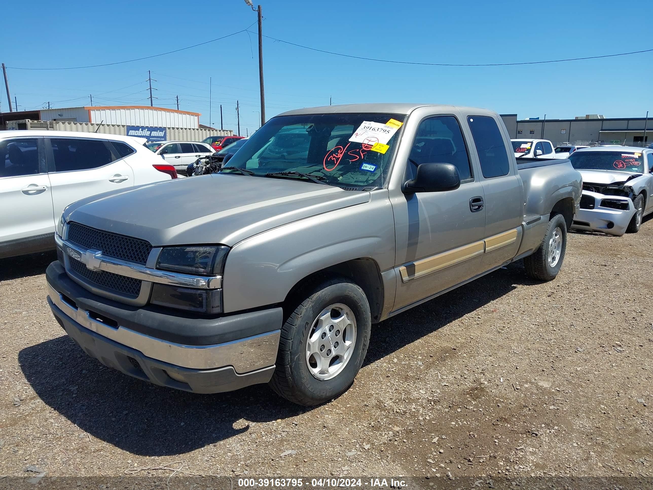 Photo 1 VIN: 1GCEC19V73Z329506 - CHEVROLET SILVERADO 