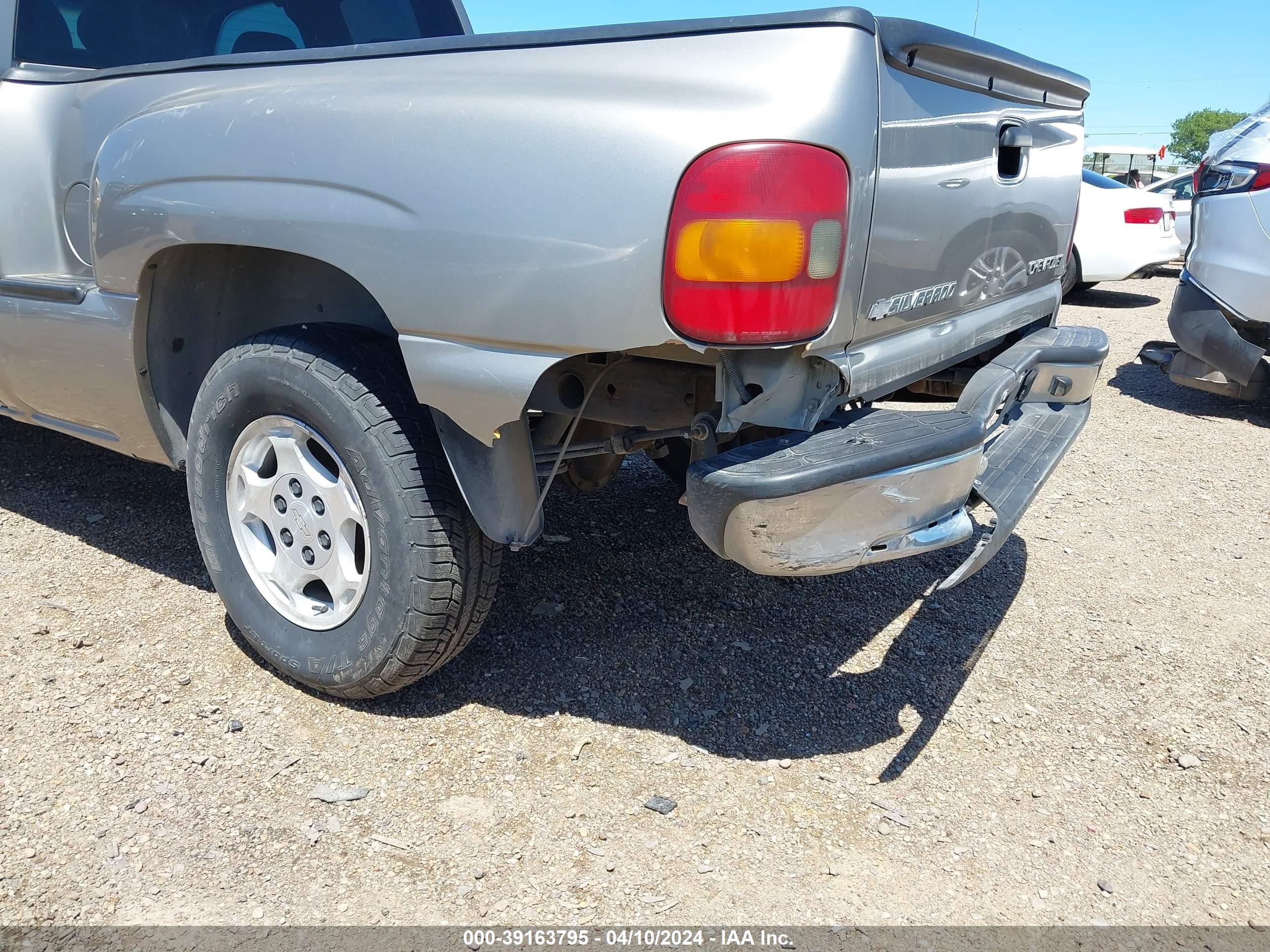 Photo 5 VIN: 1GCEC19V73Z329506 - CHEVROLET SILVERADO 