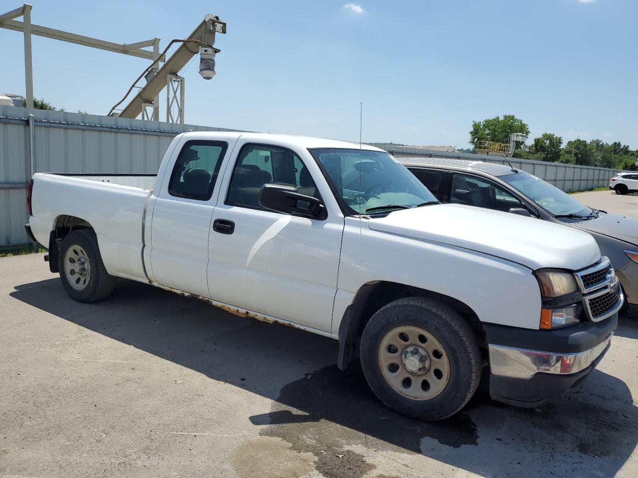 Photo 3 VIN: 1GCEC19V76Z263611 - CHEVROLET SILVERADO 