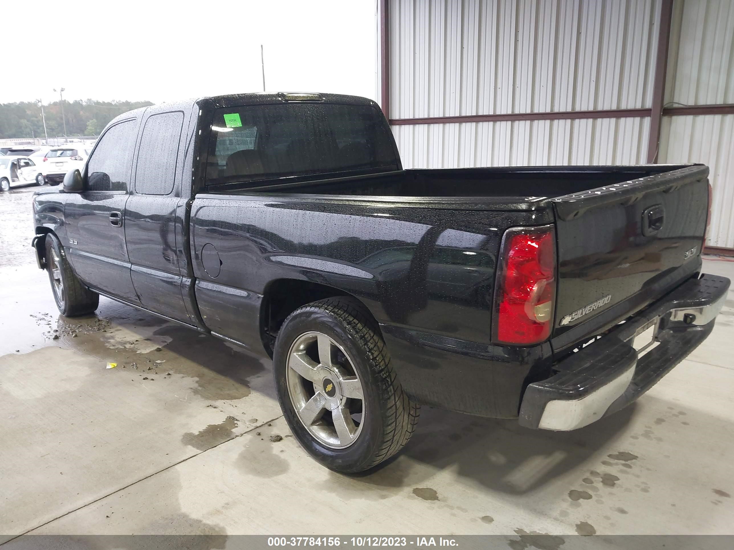 Photo 2 VIN: 1GCEC19VX7Z123621 - CHEVROLET SILVERADO 