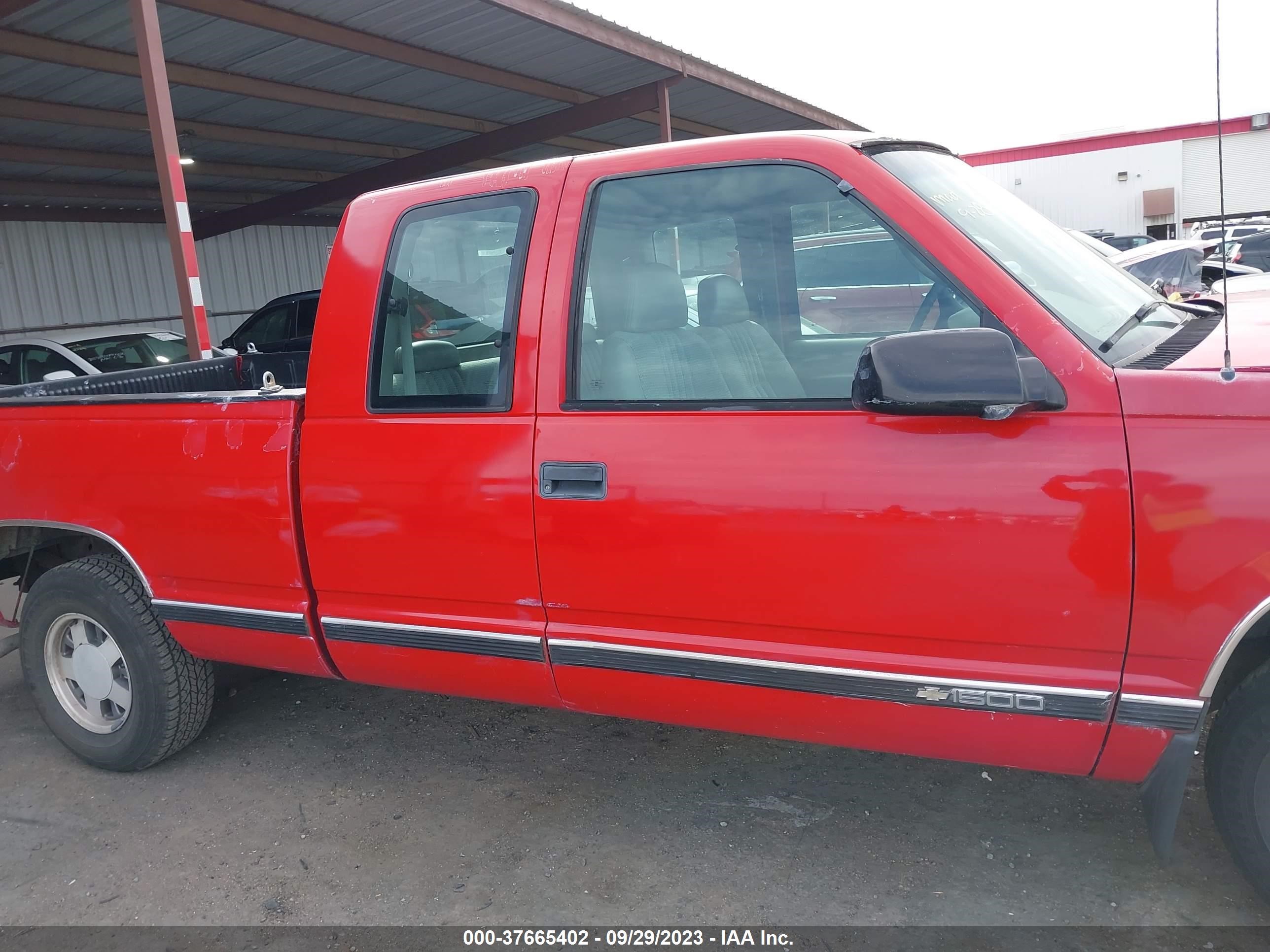 Photo 12 VIN: 1GCEC19W0VE217889 - CHEVROLET S-10 PICKUP 