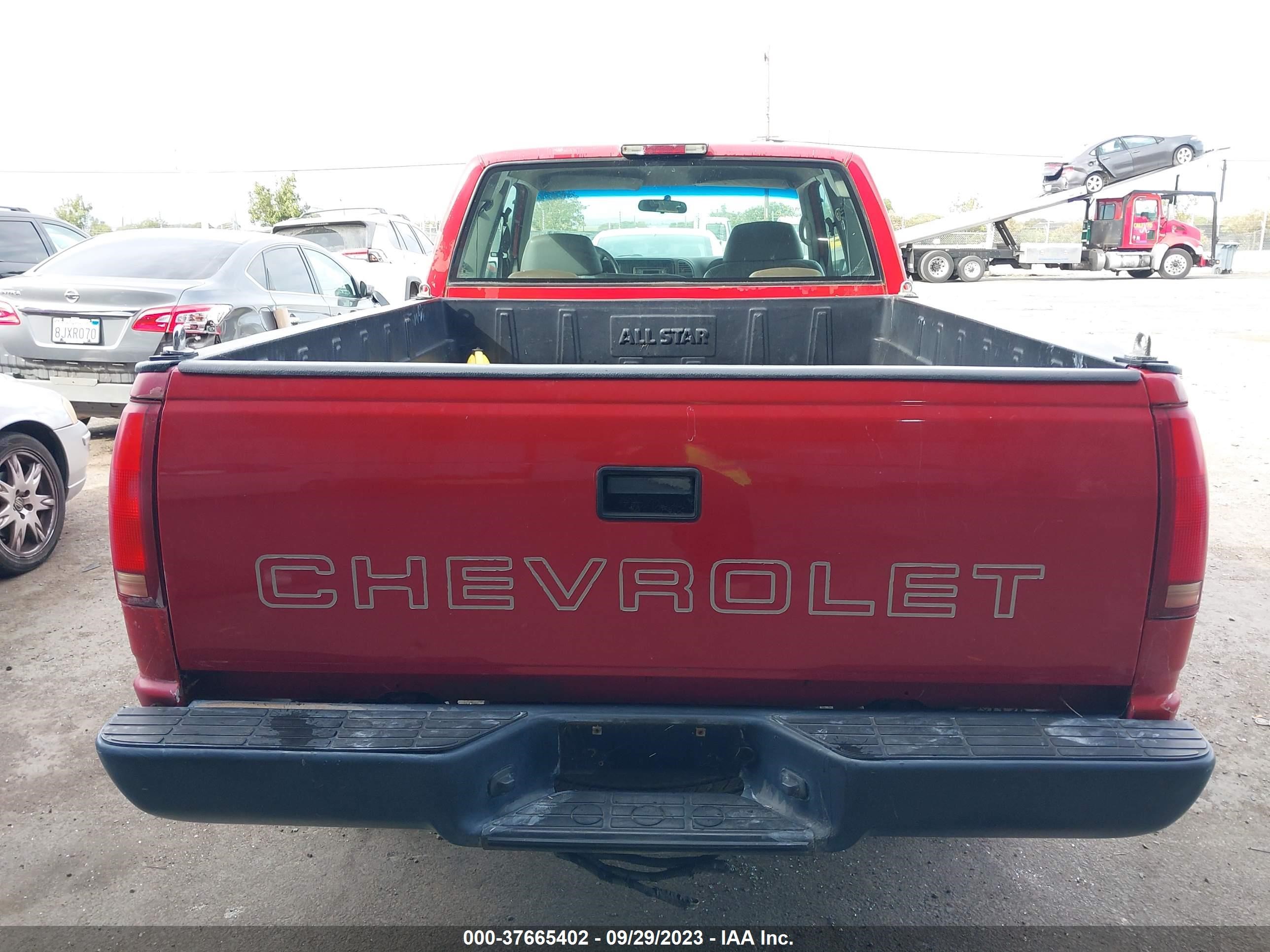 Photo 15 VIN: 1GCEC19W0VE217889 - CHEVROLET S-10 PICKUP 