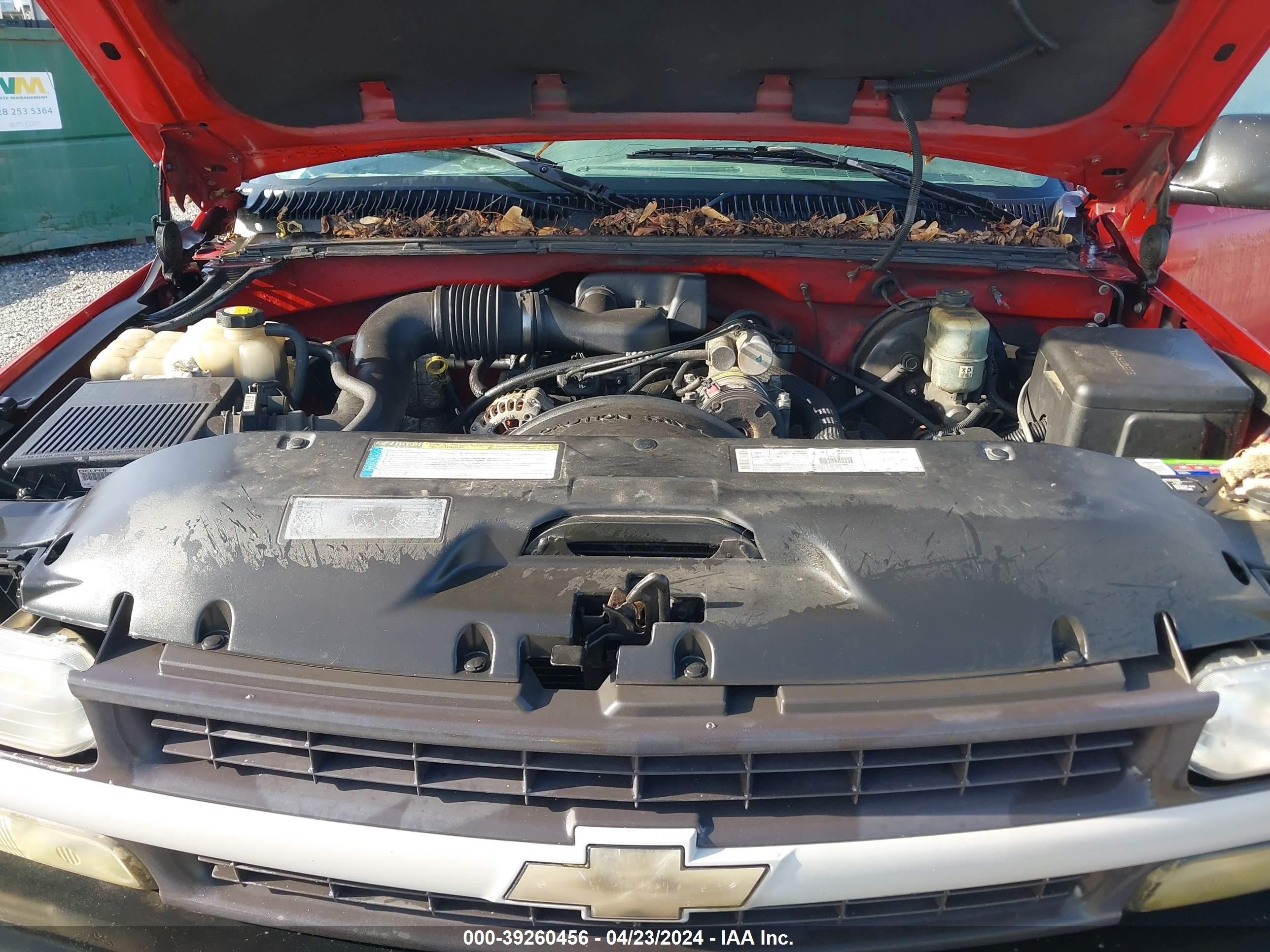 Photo 9 VIN: 1GCEC19W0YZ345627 - CHEVROLET SILVERADO 