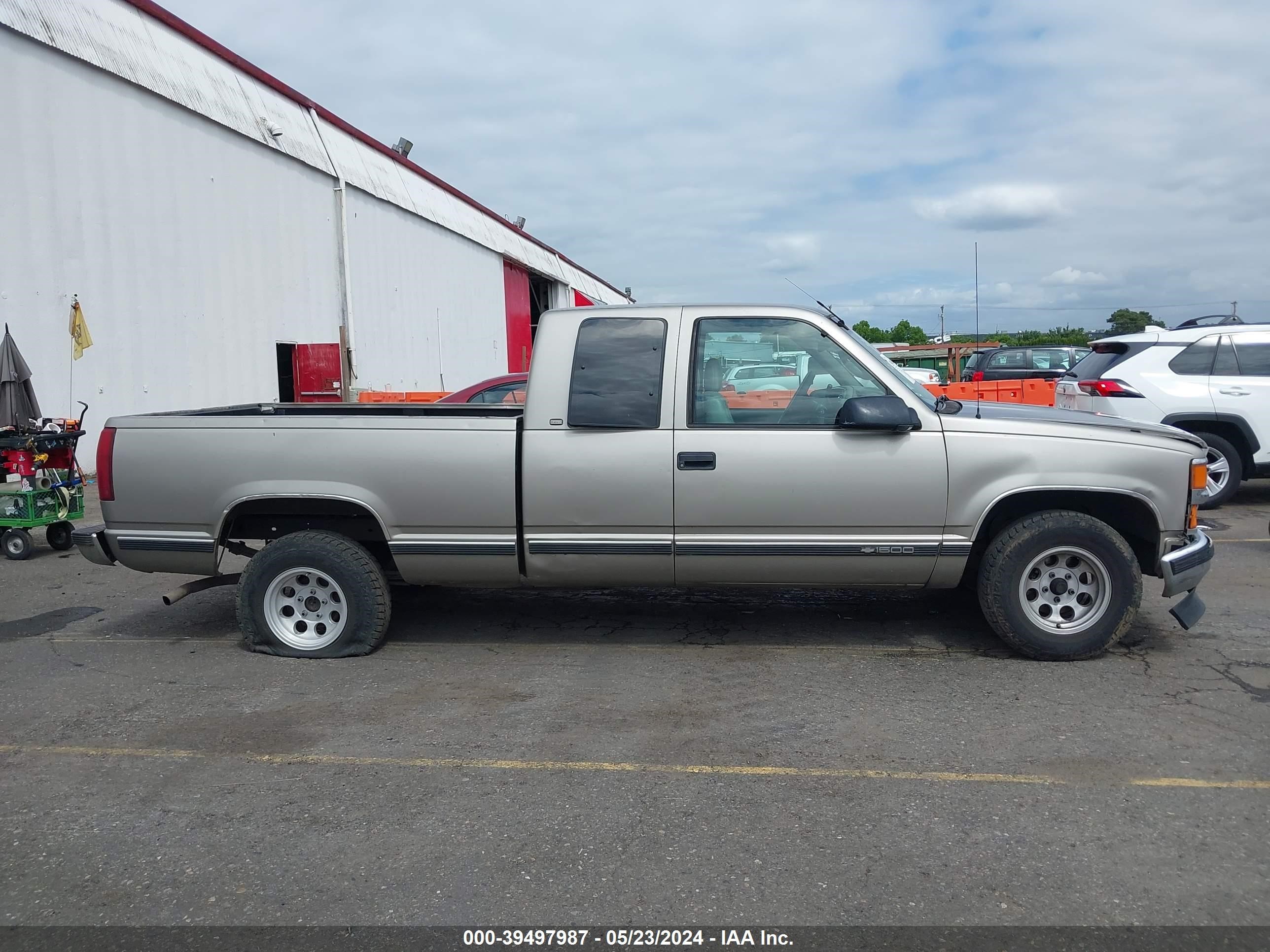 Photo 11 VIN: 1GCEC19W4WE221249 - CHEVROLET NULL 