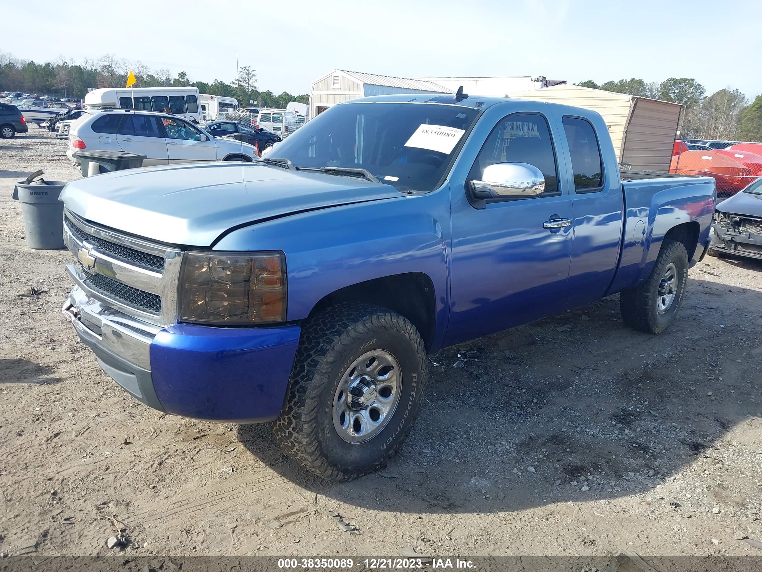 Photo 1 VIN: 1GCEC19X19Z275307 - CHEVROLET SILVERADO 