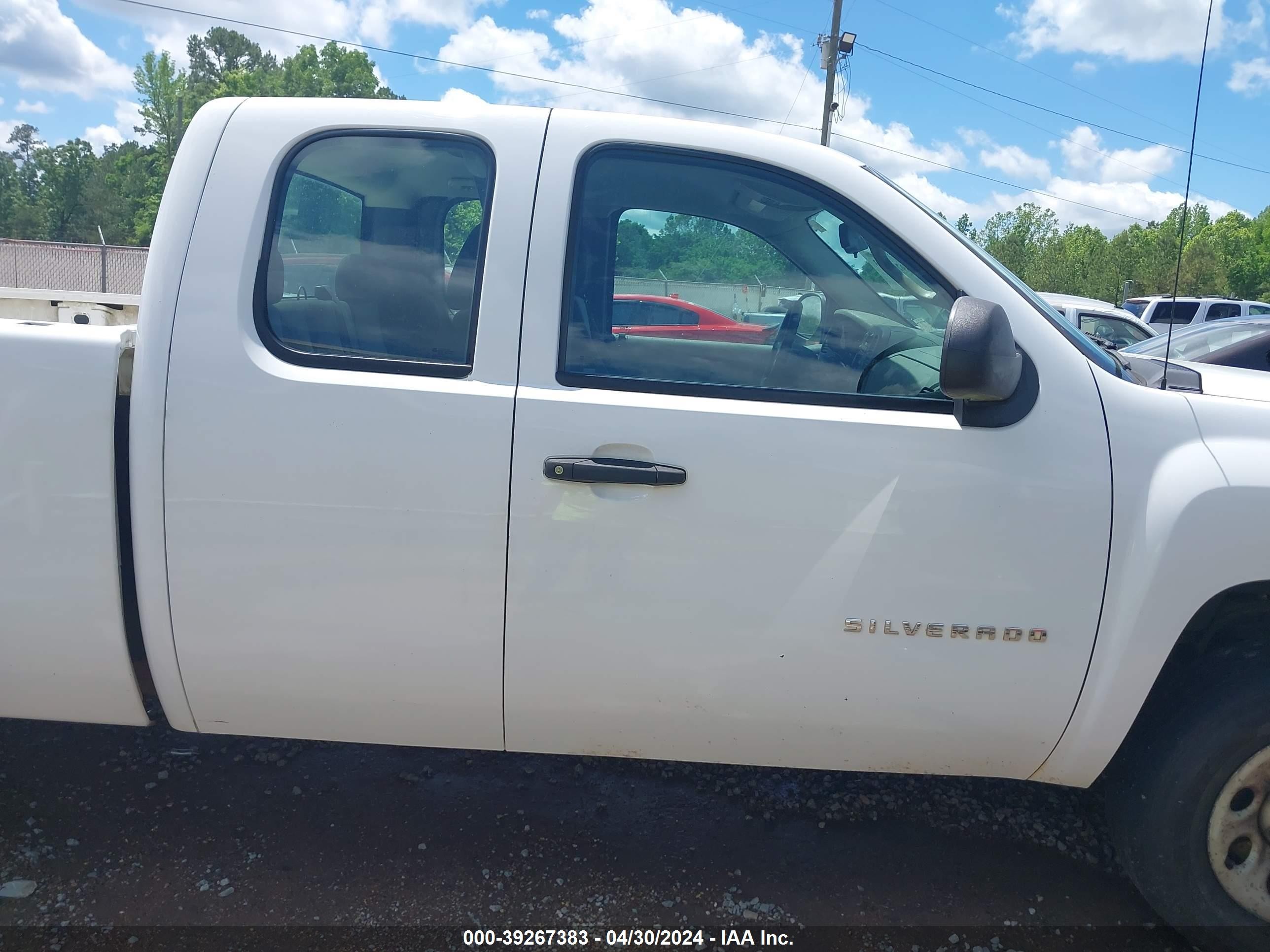 Photo 12 VIN: 1GCEC19X49Z281778 - CHEVROLET SILVERADO 