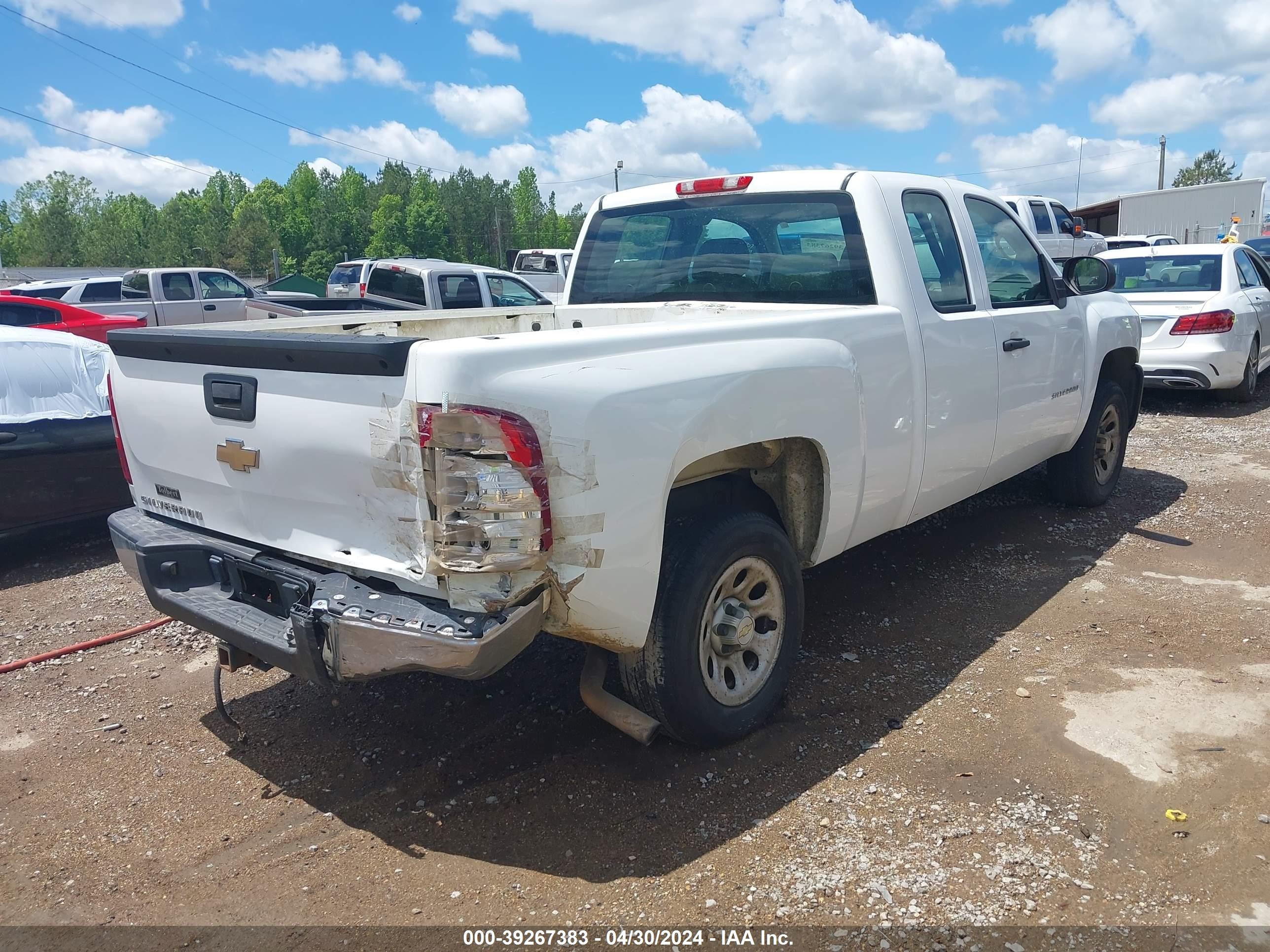 Photo 3 VIN: 1GCEC19X49Z281778 - CHEVROLET SILVERADO 