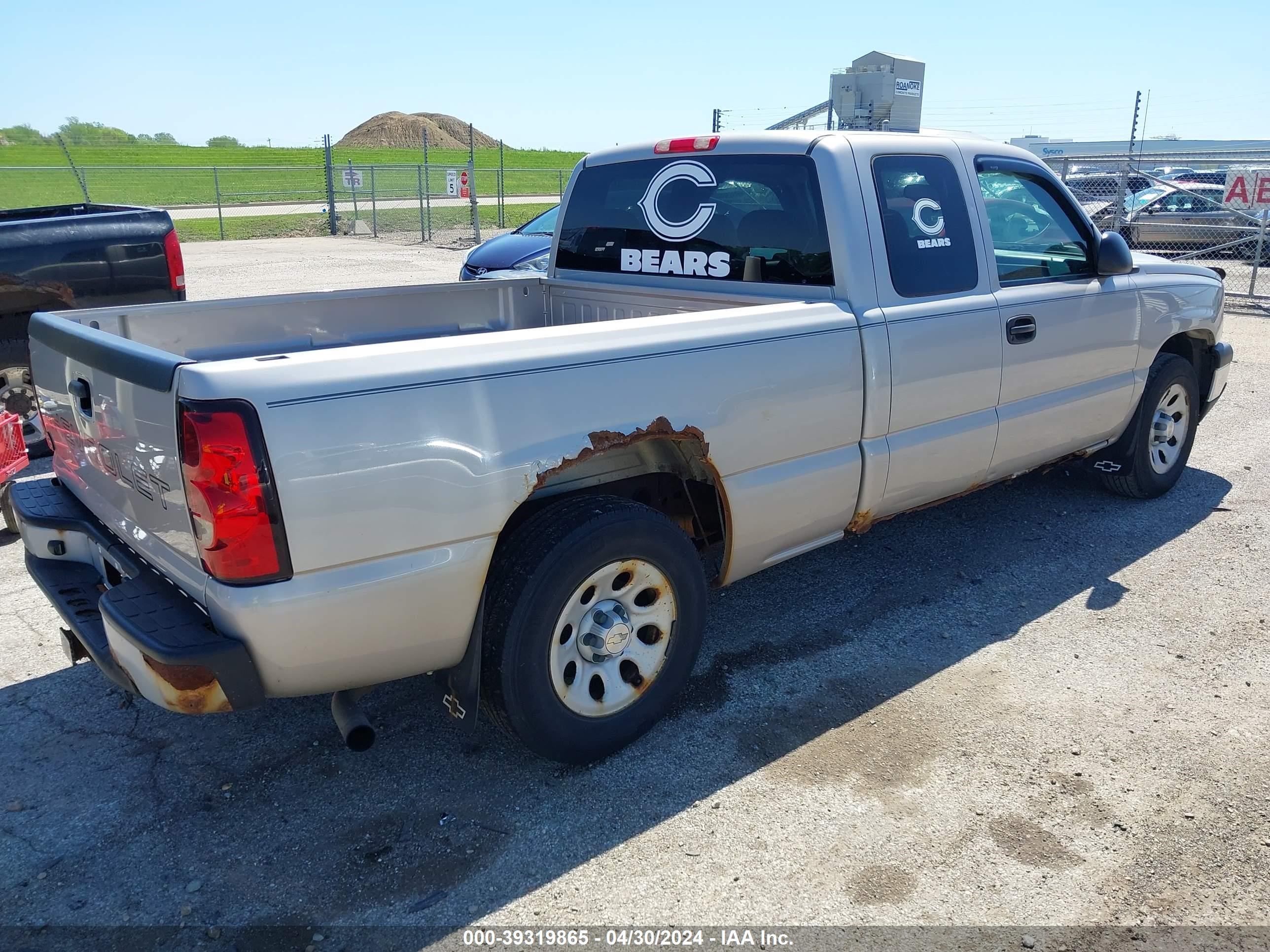 Photo 3 VIN: 1GCEC19X86Z189293 - CHEVROLET SILVERADO 