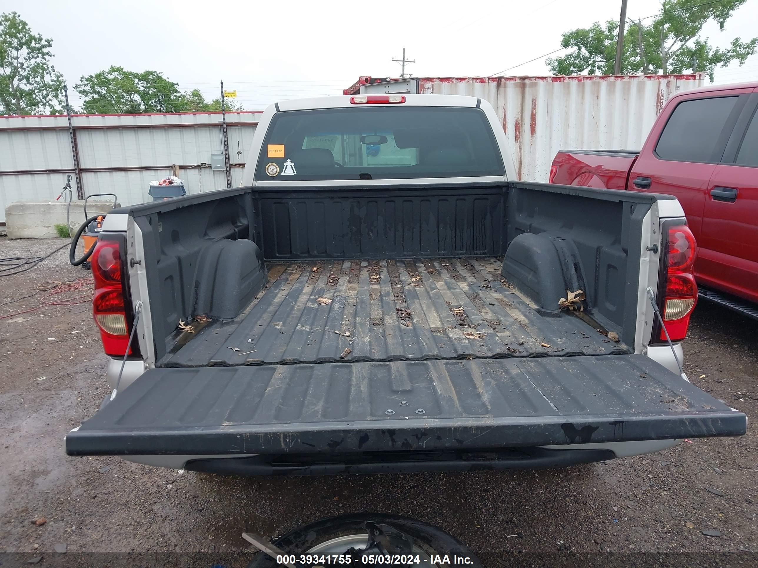 Photo 15 VIN: 1GCEC19XX5Z178648 - CHEVROLET SILVERADO 